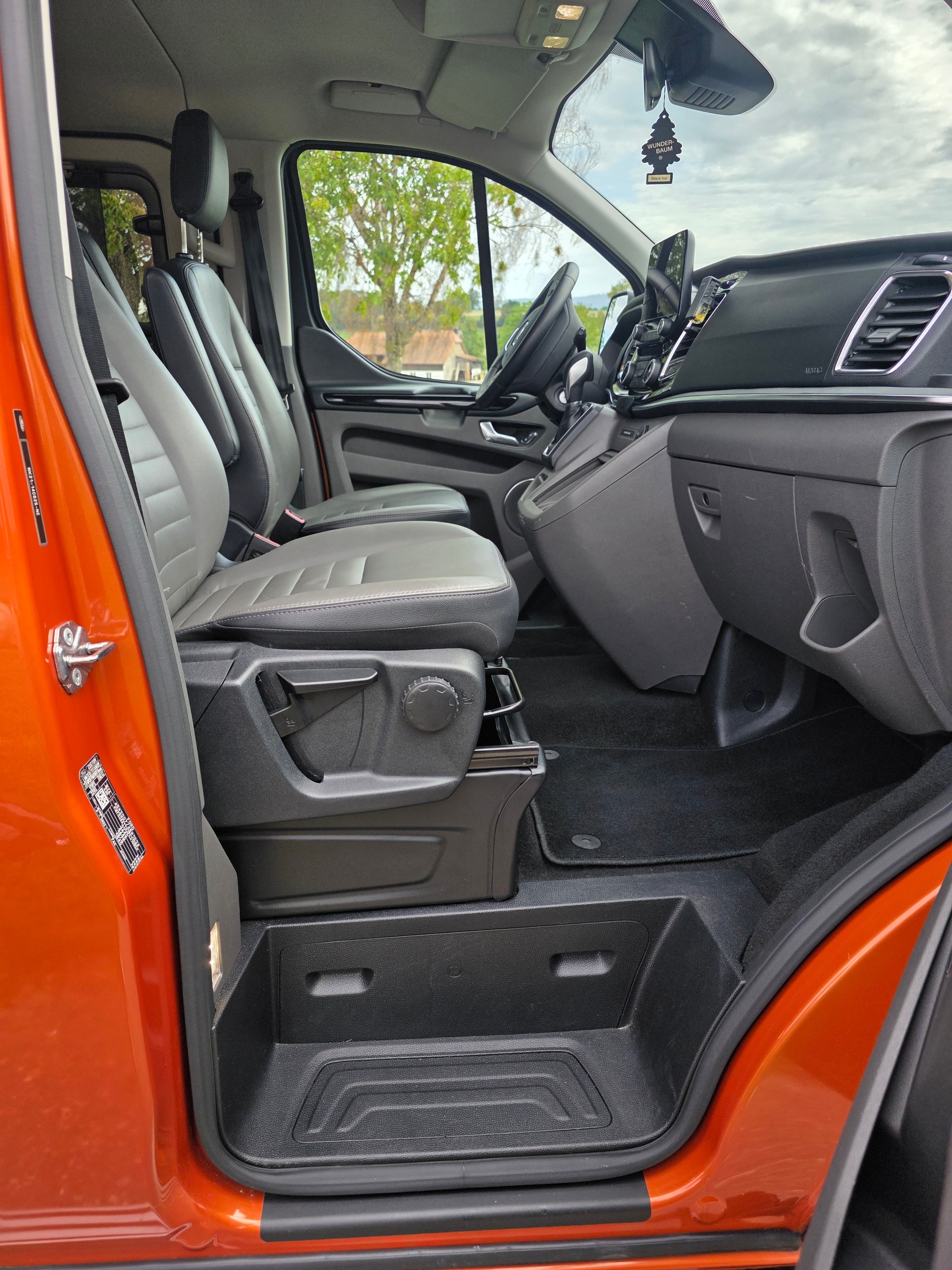 FORD 2.0 TDCi 170 Titanium X-image-14