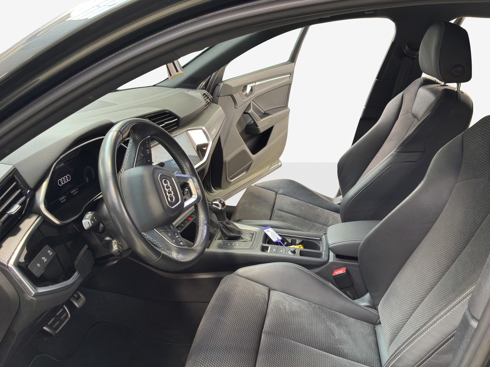 AUDI Q3 Sportback 45 TFSI e S line Attraction S-tronic-image-8