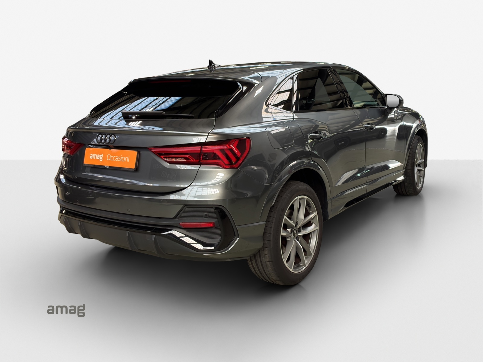 AUDI Q3 Sportback 45 TFSI e S line Attraction S-tronic-image-5