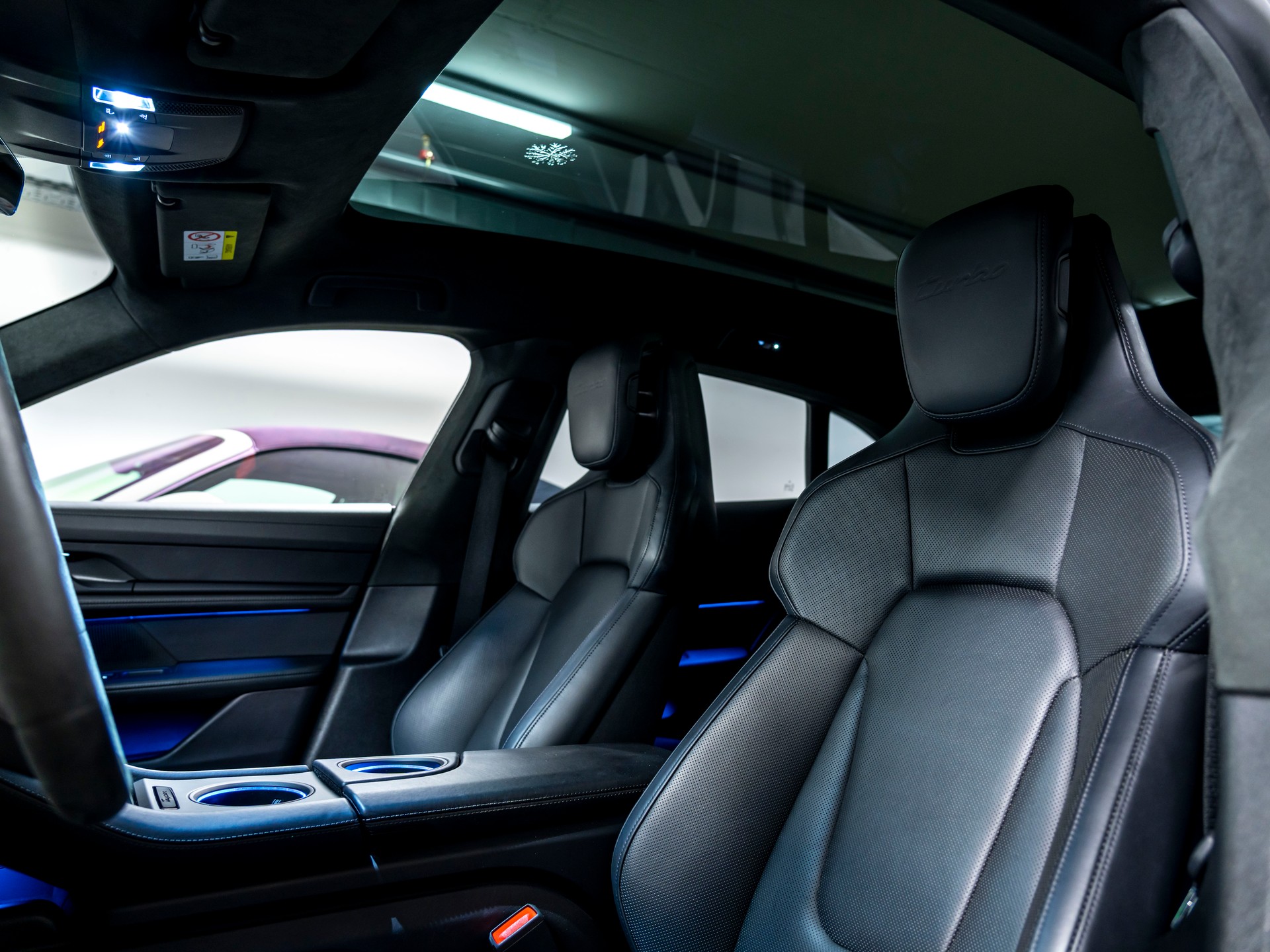 PORSCHE Taycan Turbo Sport Turismo Performance Plus 93,4kWh-image-16