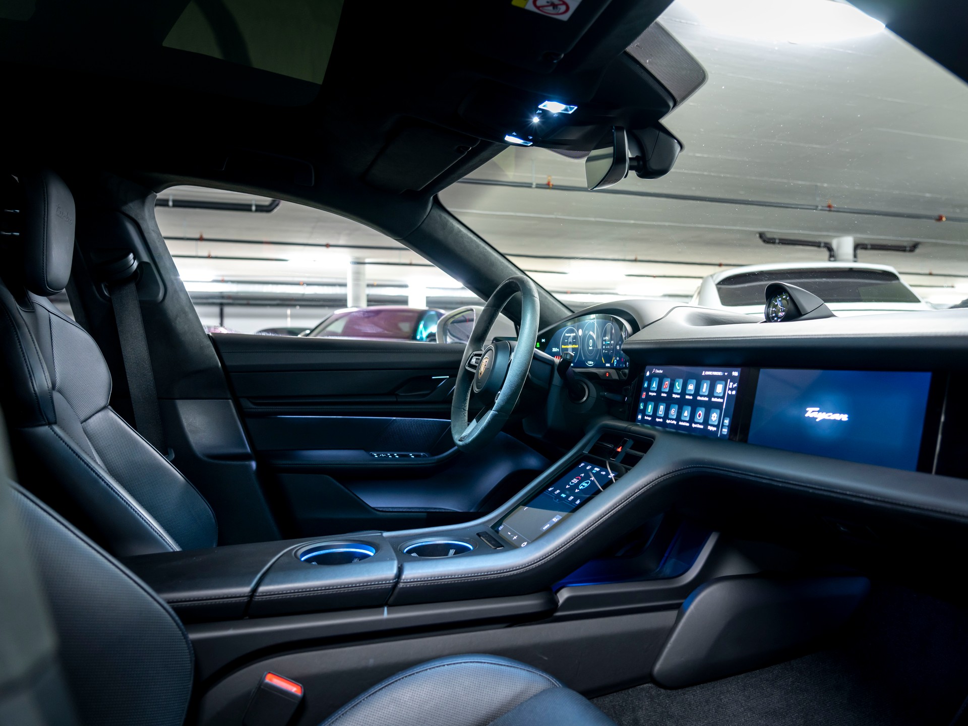 PORSCHE Taycan Turbo Sport Turismo Performance Plus 93,4kWh-image-23