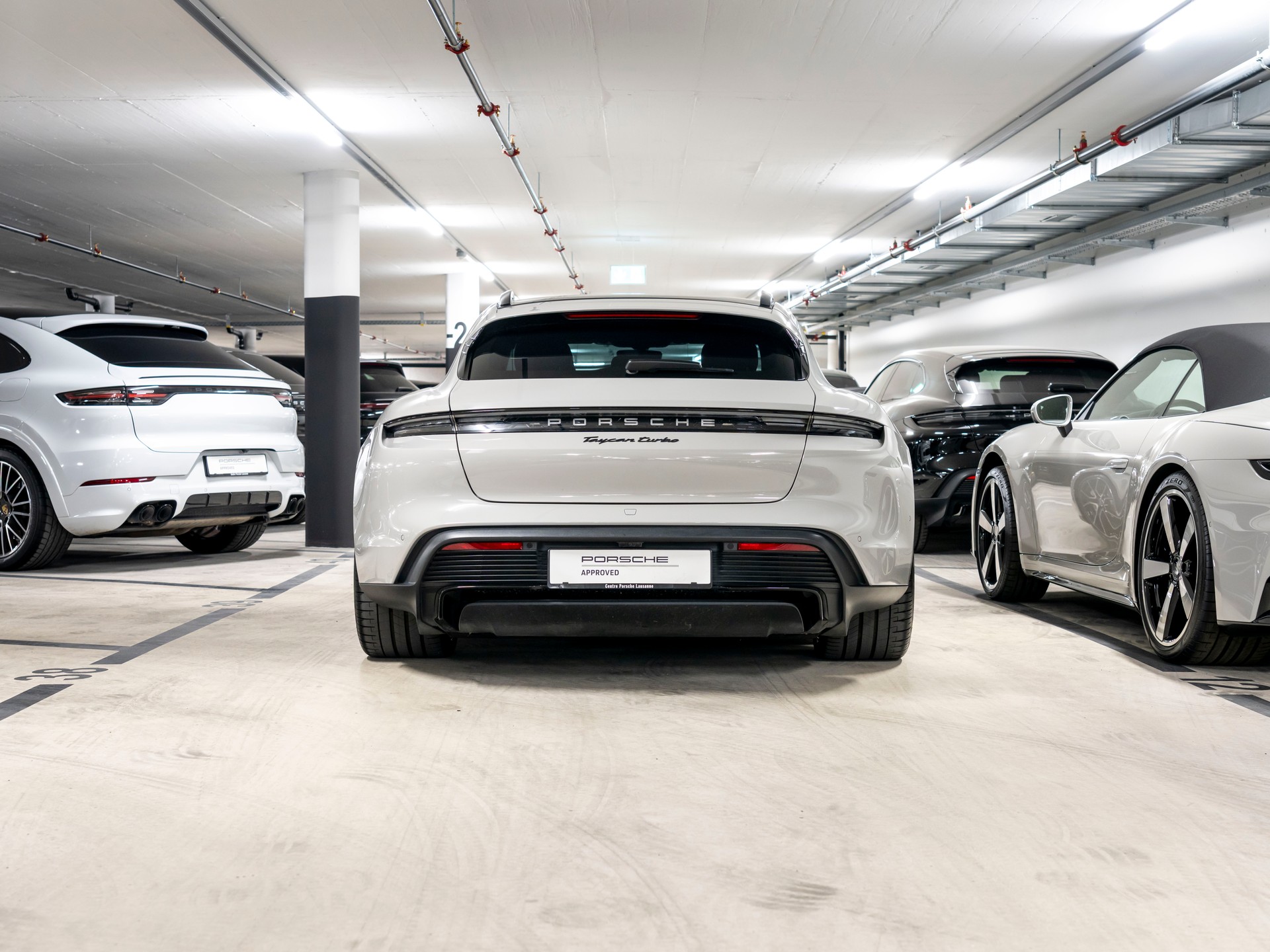 PORSCHE Taycan Turbo Sport Turismo Performance Plus 93,4kWh-image-4