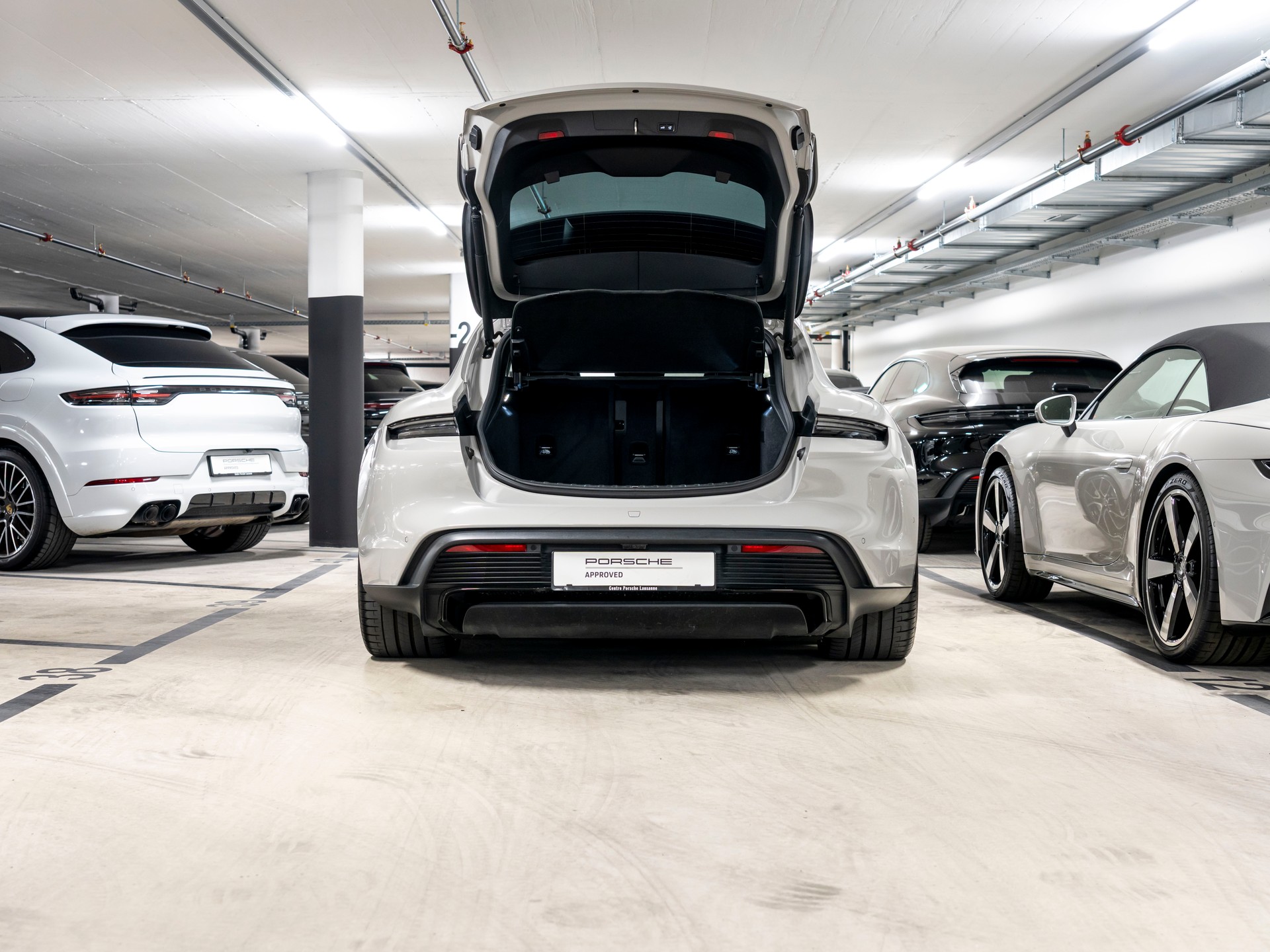 PORSCHE Taycan Turbo Sport Turismo Performance Plus 93,4kWh-image-11