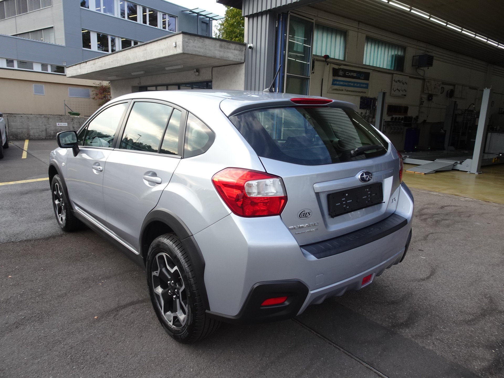 SUBARU 2.0i Swiss One-image-2