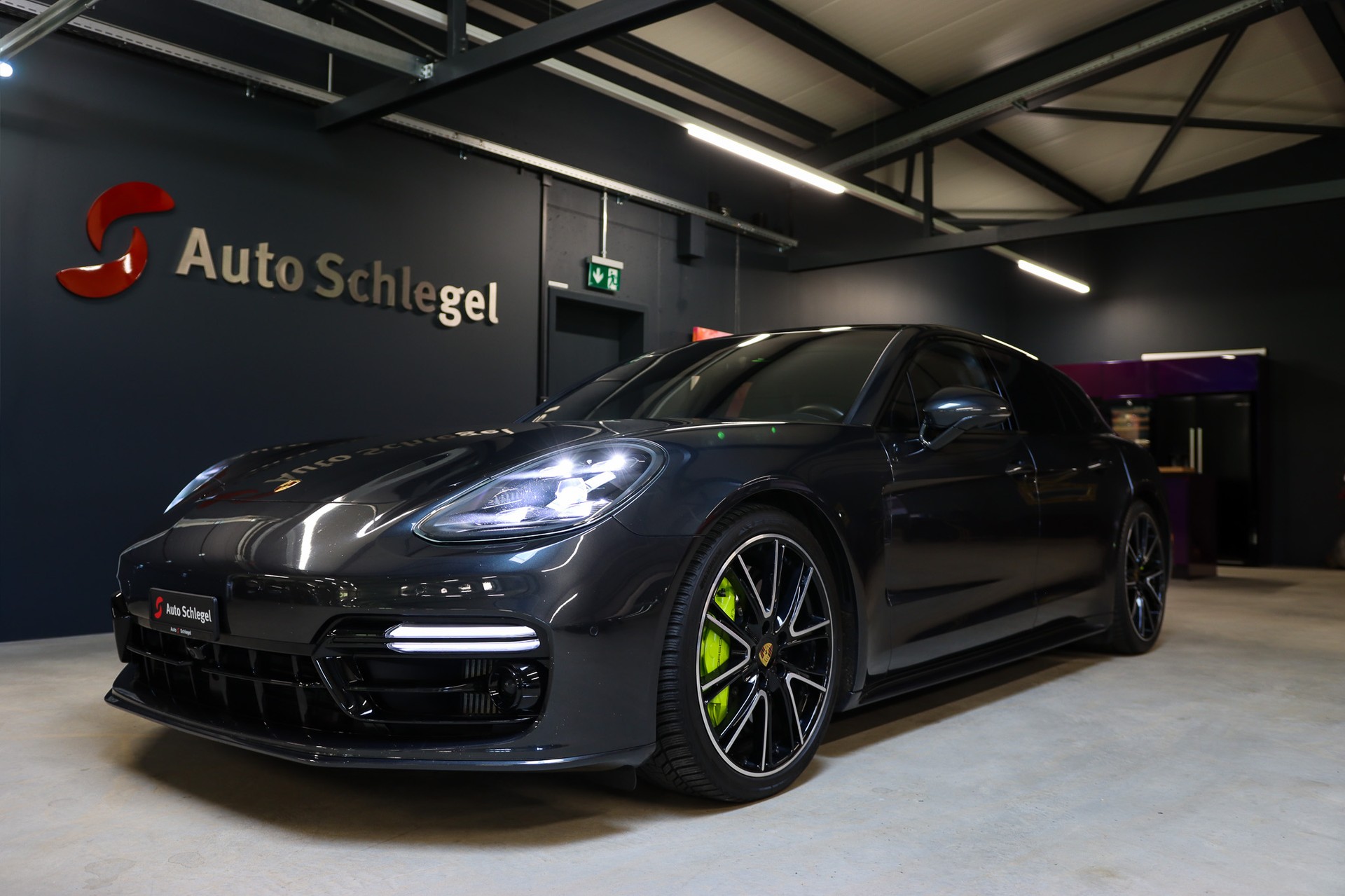 PORSCHE Panamera Turbo S E-Hybrid Sport Turismo PDK-image-7