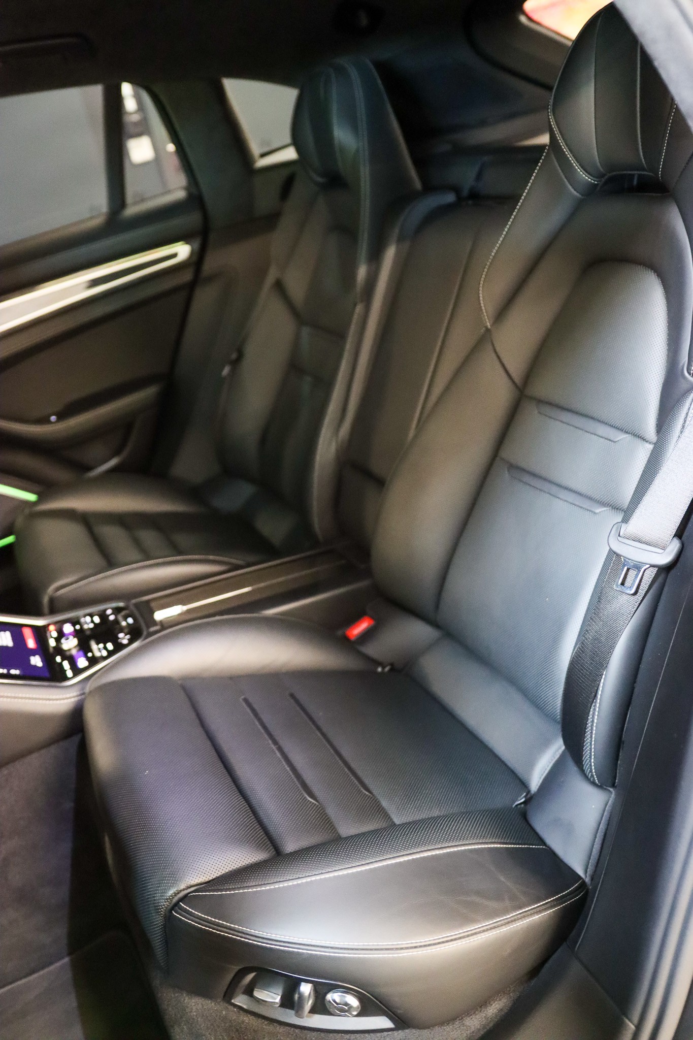 PORSCHE Panamera Turbo S E-Hybrid Sport Turismo PDK-image-13