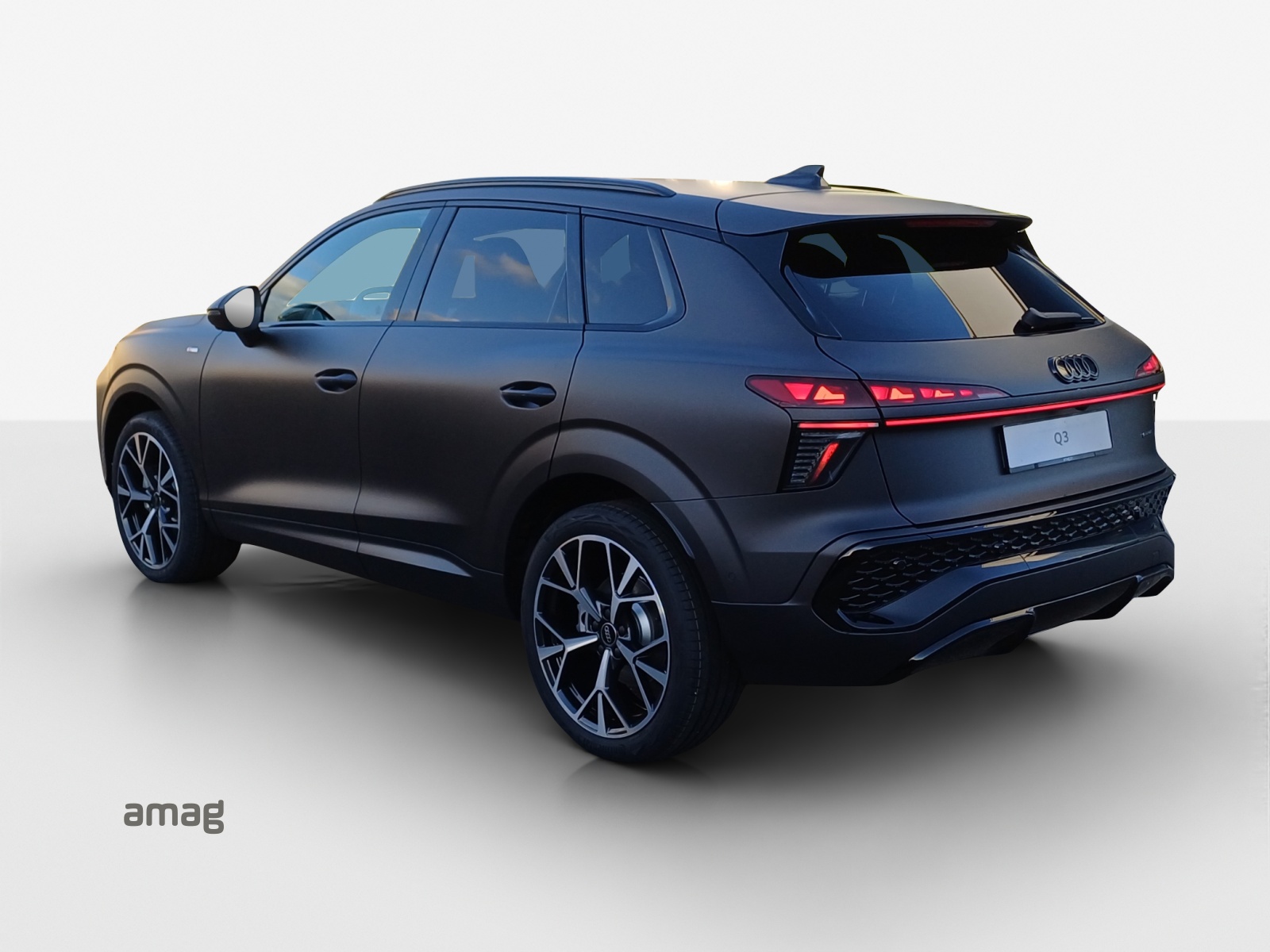 AUDI Q3 SUV TFSI quattro 195 kW S tronic-showroom-element-2