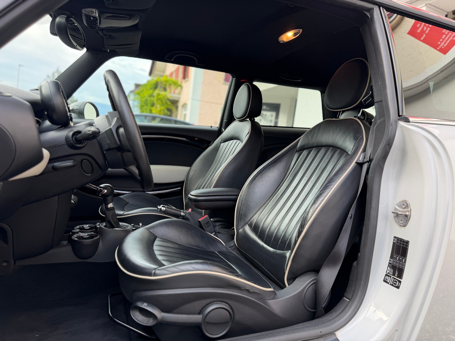 MINI Cooper SD Steptronic-image-8