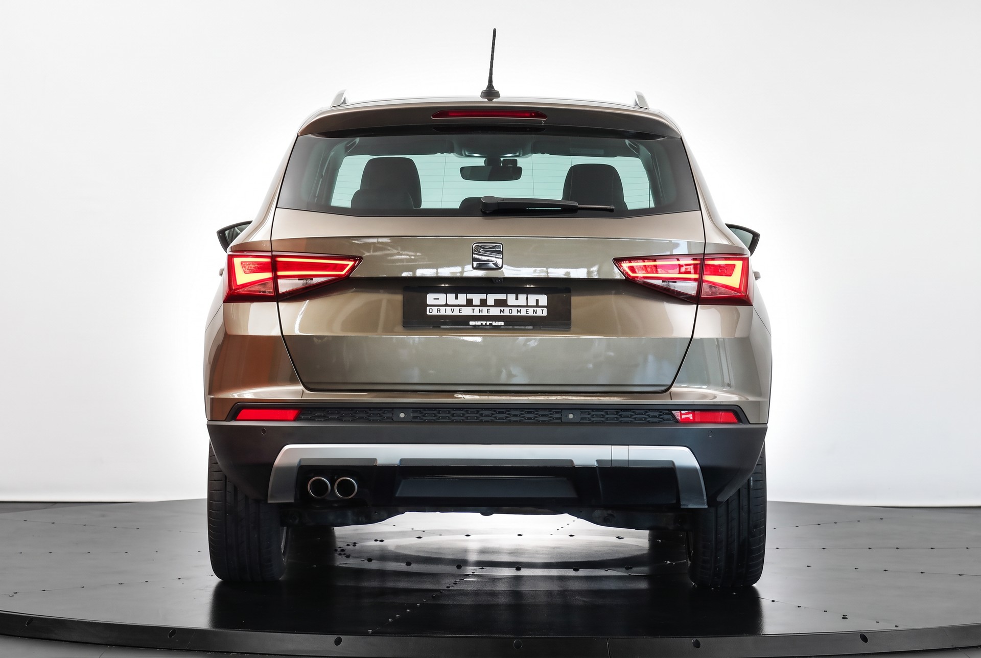 SEAT Ateca 2.0 TDI CR Xcellence 4Drive • Golden Cognac • Attelage • Full LED-image-2