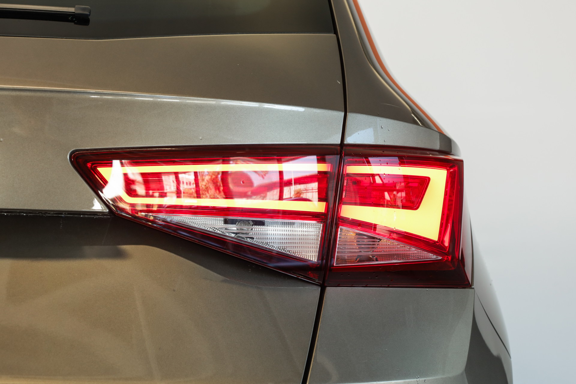 SEAT Ateca 2.0 TDI CR Xcellence 4Drive • Golden Cognac • Attelage • Full LED-image-24