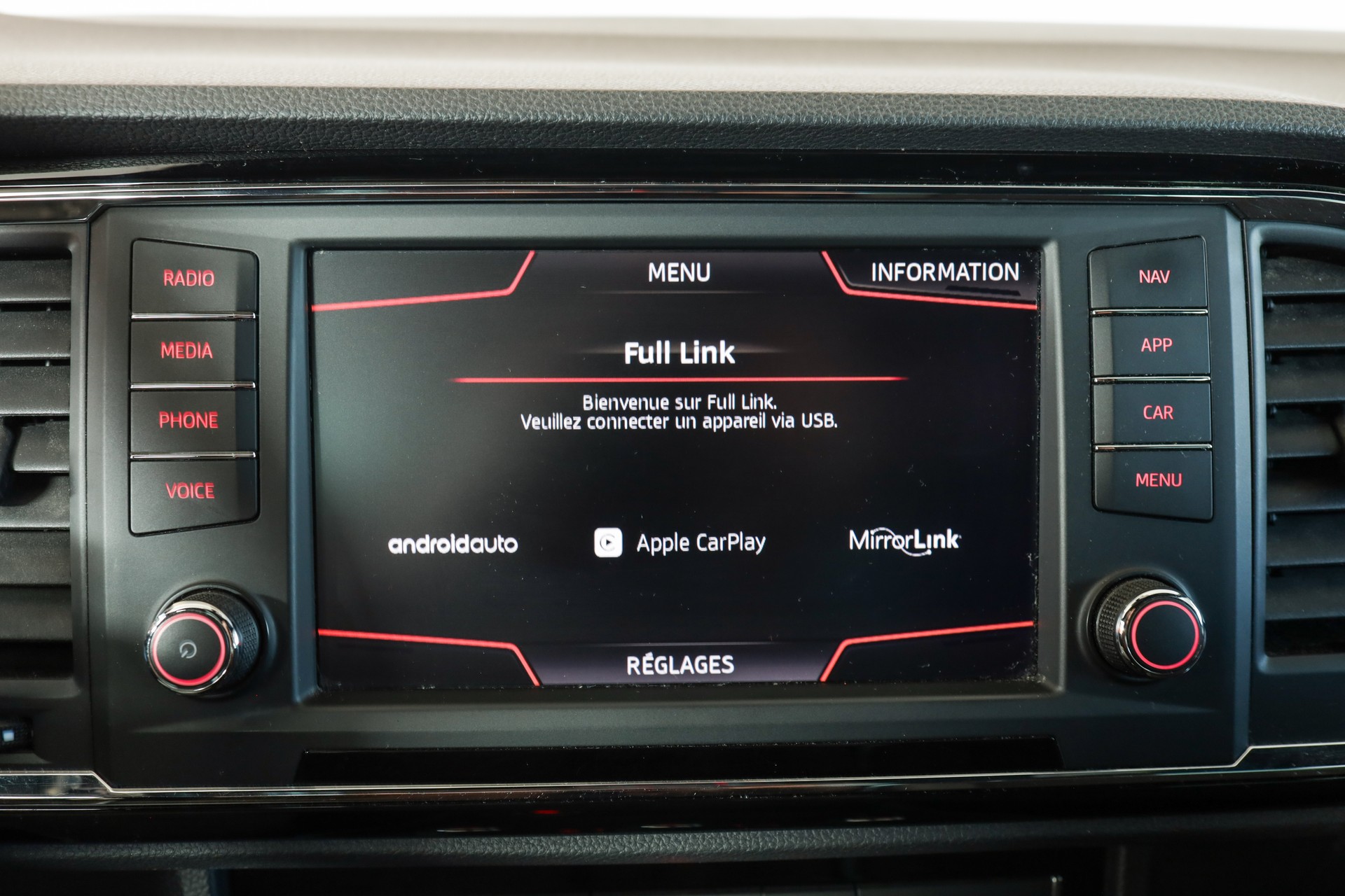 SEAT Ateca 2.0 TDI CR Xcellence 4Drive • Golden Cognac • Attelage • Full LED-image-19