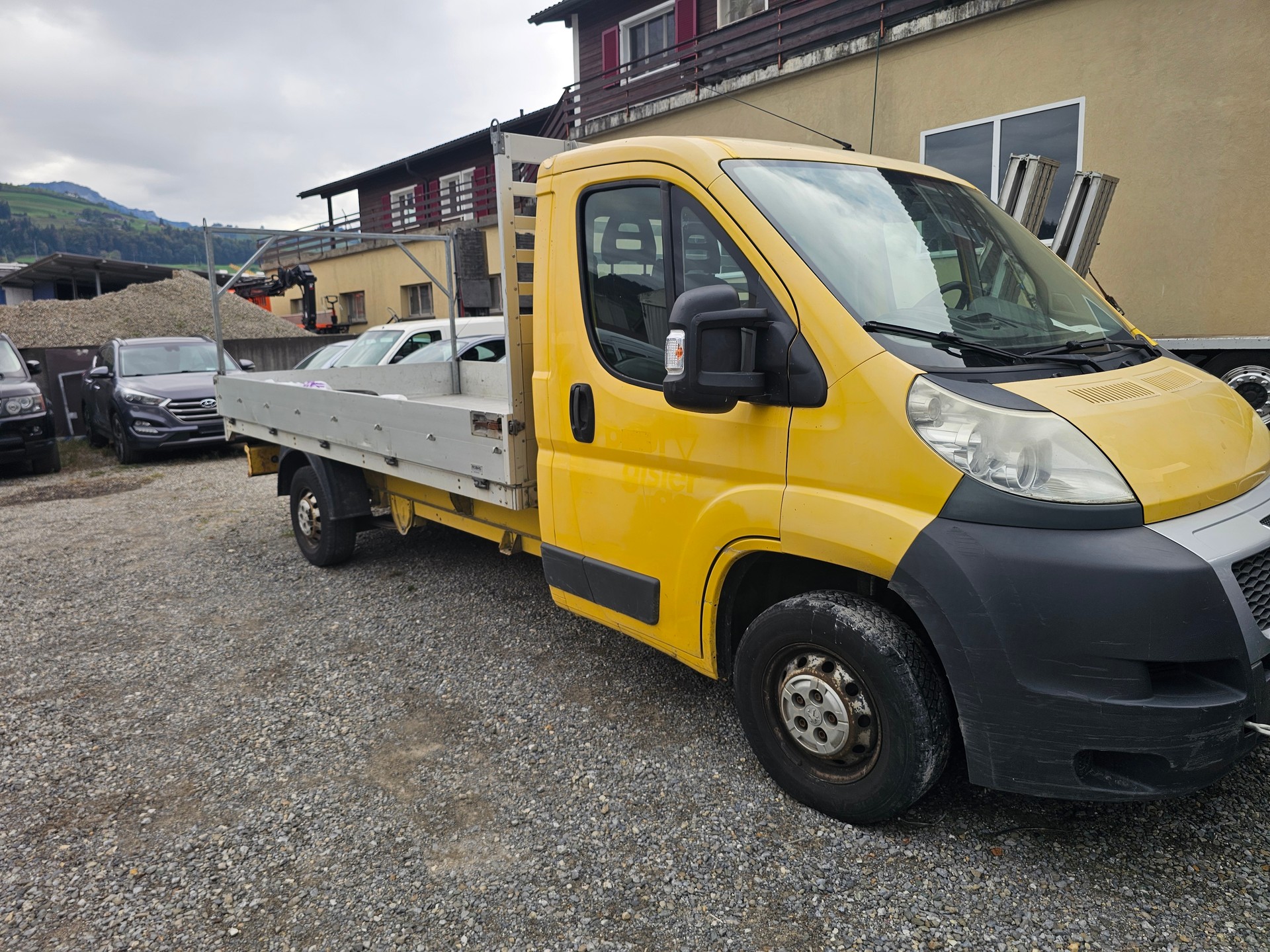PEUGEOT Boxer 2.2 HDI 335 L4-image-1