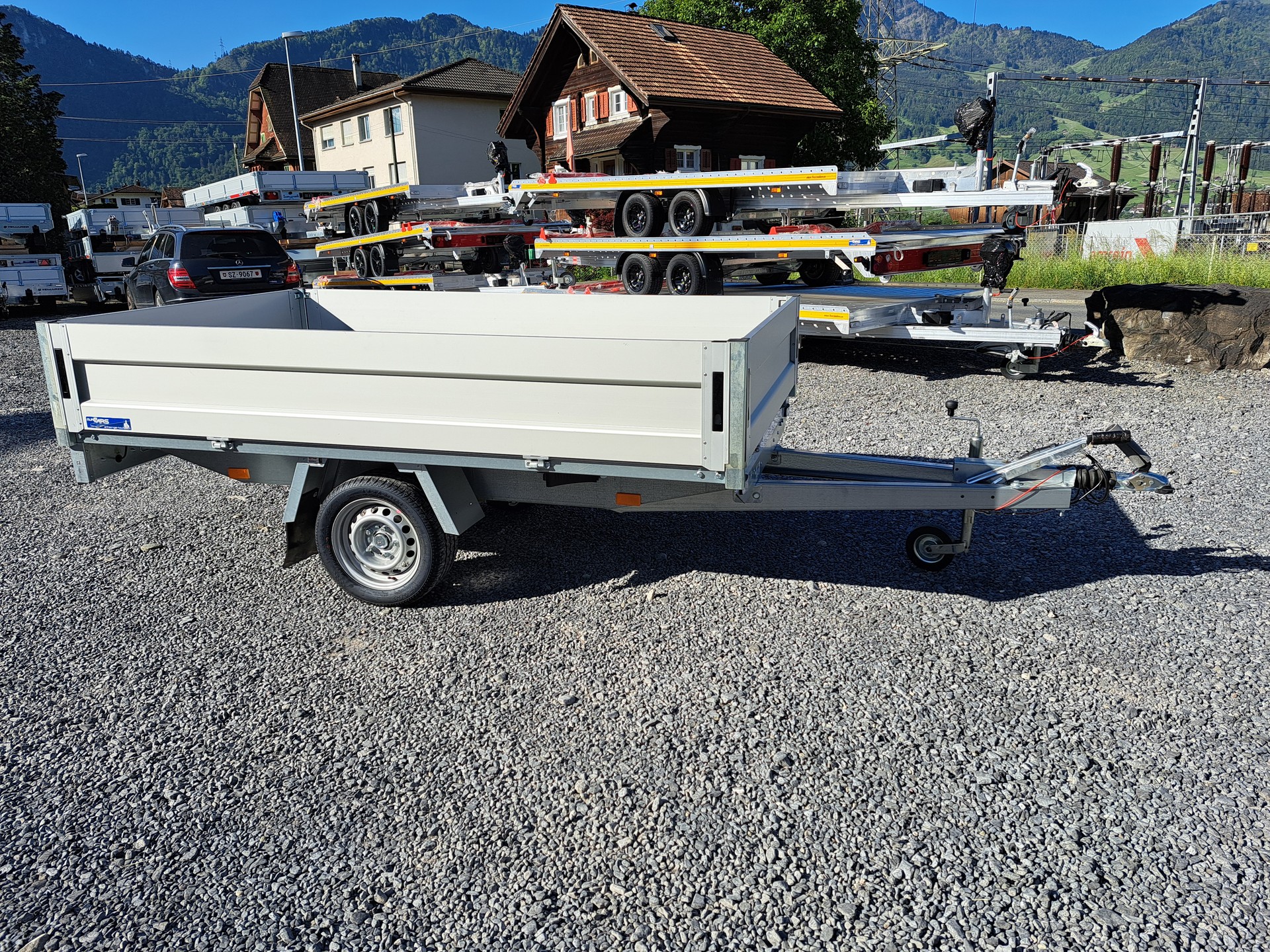 BESTTRAILERS Amazon I 1'300 Kg-image-1
