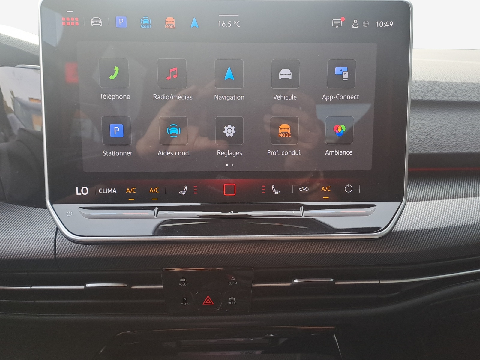 VW Golf 2.0 TSI R-Line DSG 4 Motion-image-10