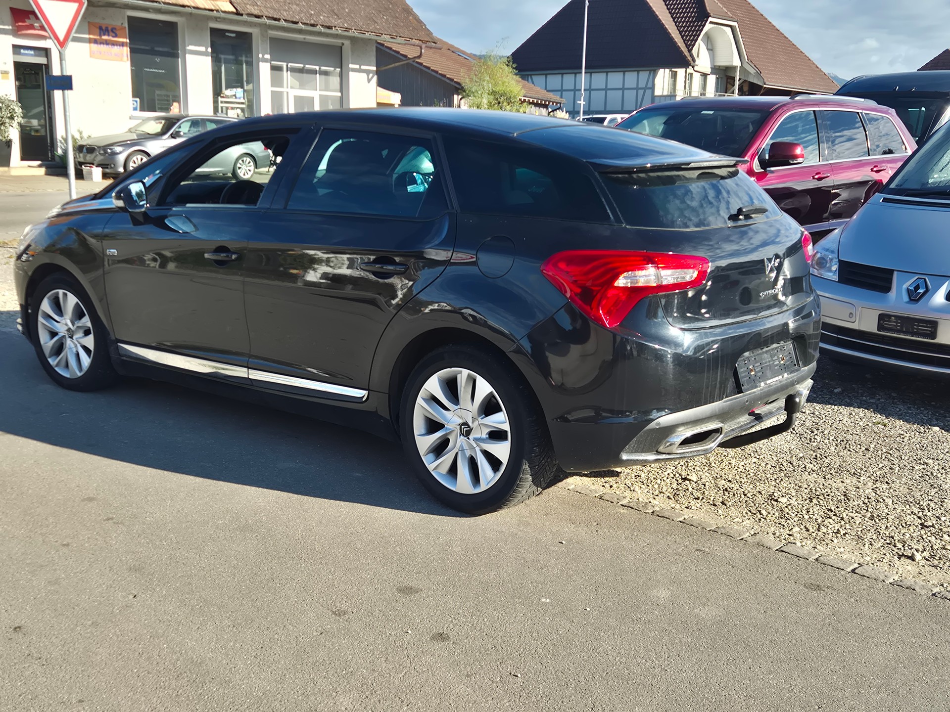 DS AUTOMOBILES DS5 Frisch MFK Automat Voll Ausstattung Hybrid-image-2