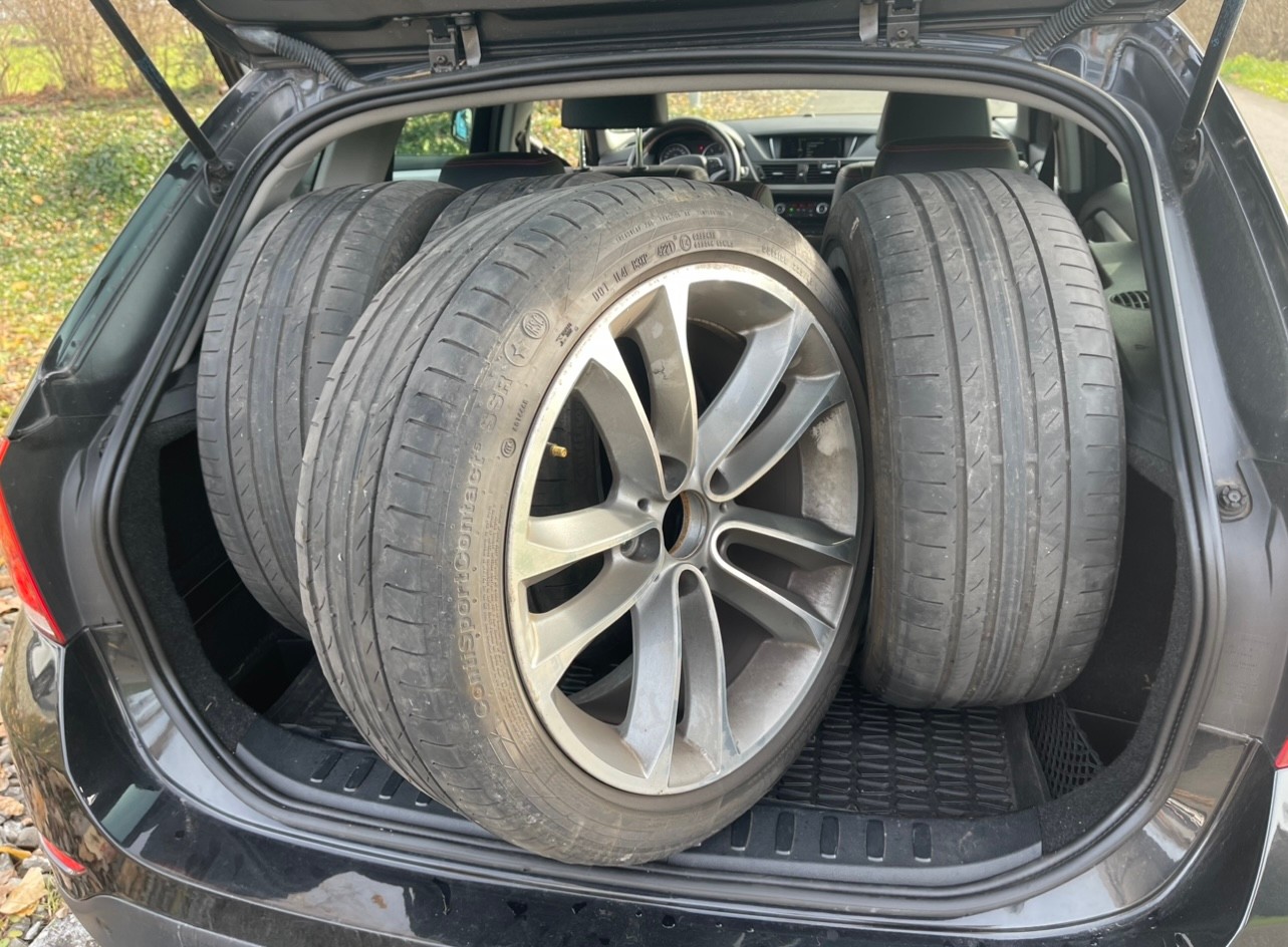 BMW X1 xDrive 28i Steptronic-image-11