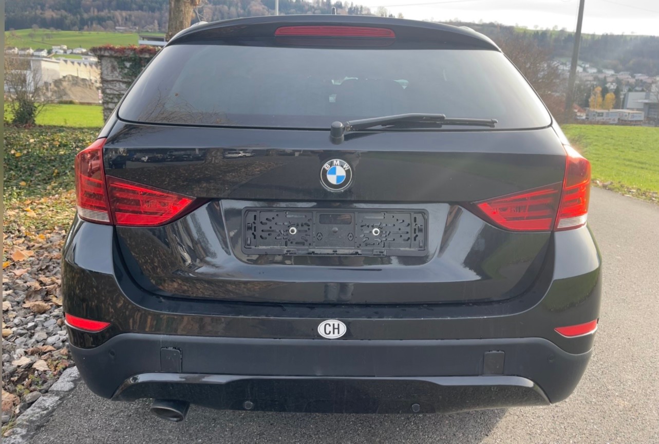 BMW X1 xDrive 28i Steptronic-image-4