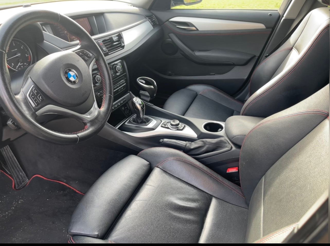 BMW X1 xDrive 28i Steptronic-image-9