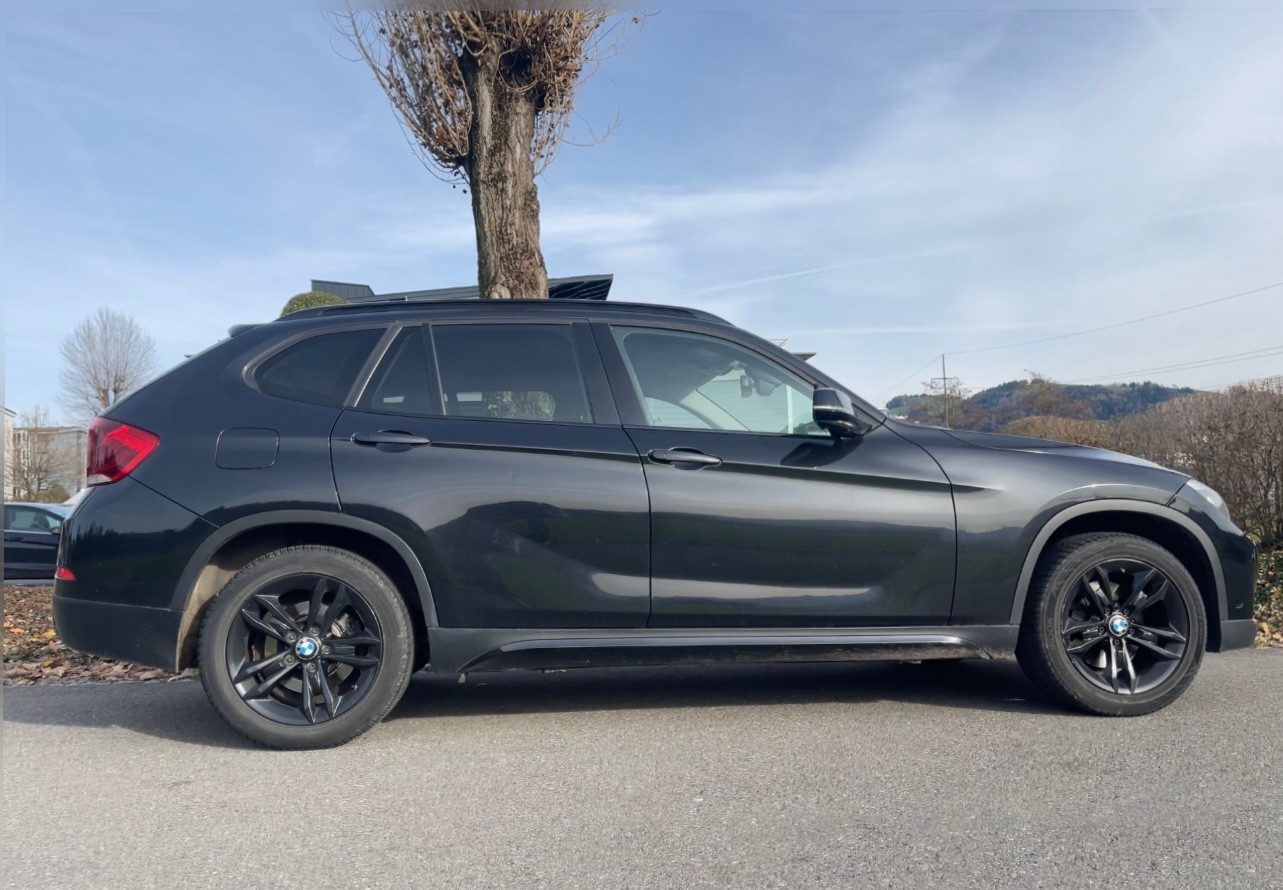 BMW X1 xDrive 28i Steptronic-image-5