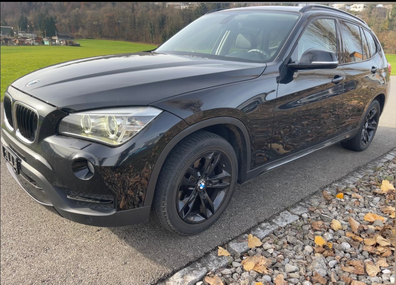 BMW X1 xDrive 28i Steptronic-image-1