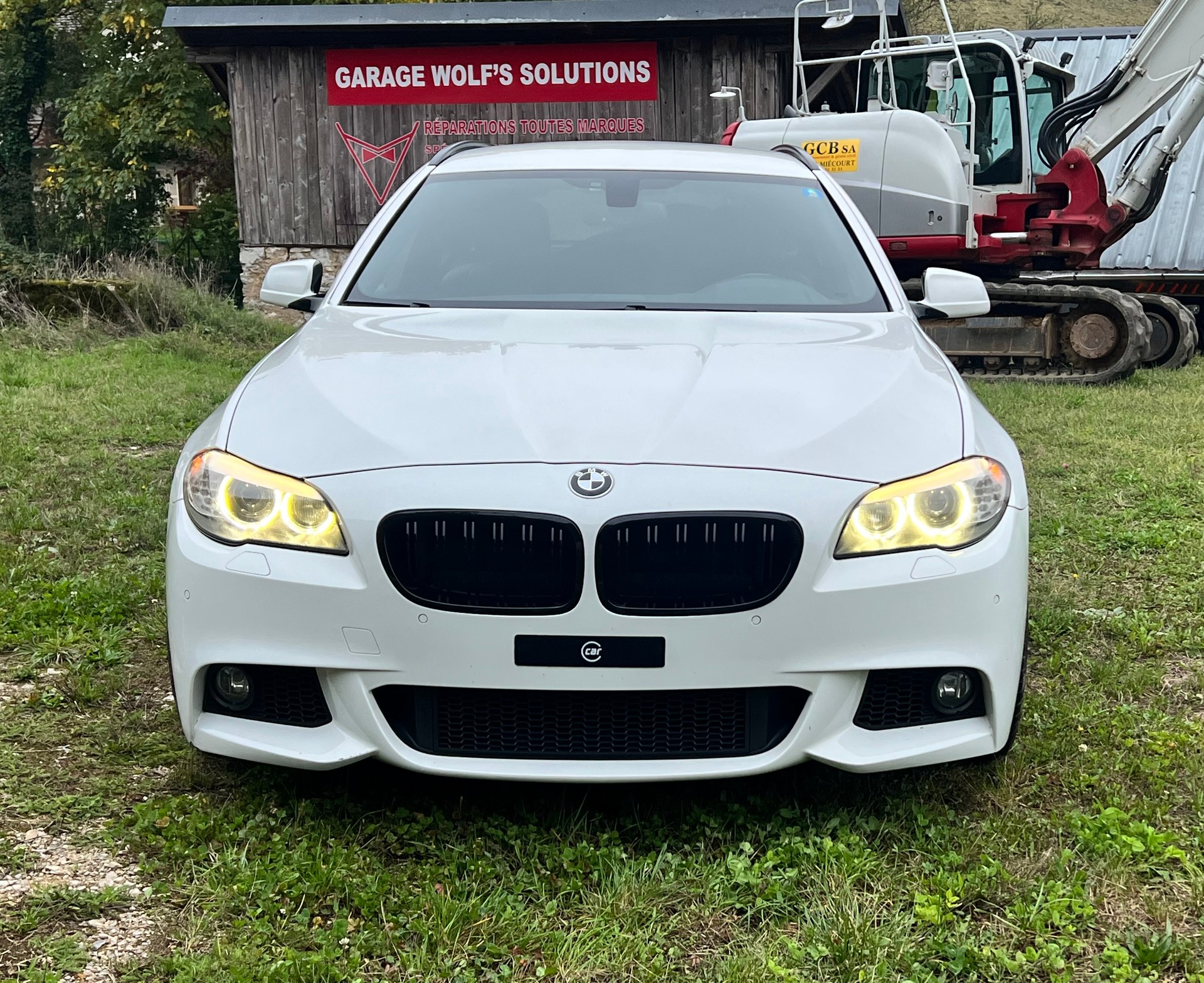 BMW 528i xDrive Touring Steptronic-image-2