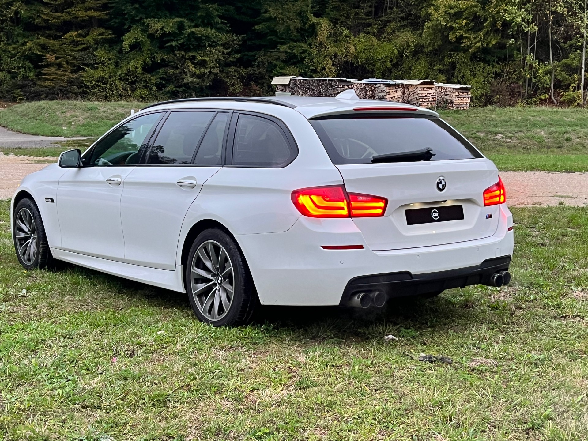 BMW 528i xDrive Touring Steptronic-image-4