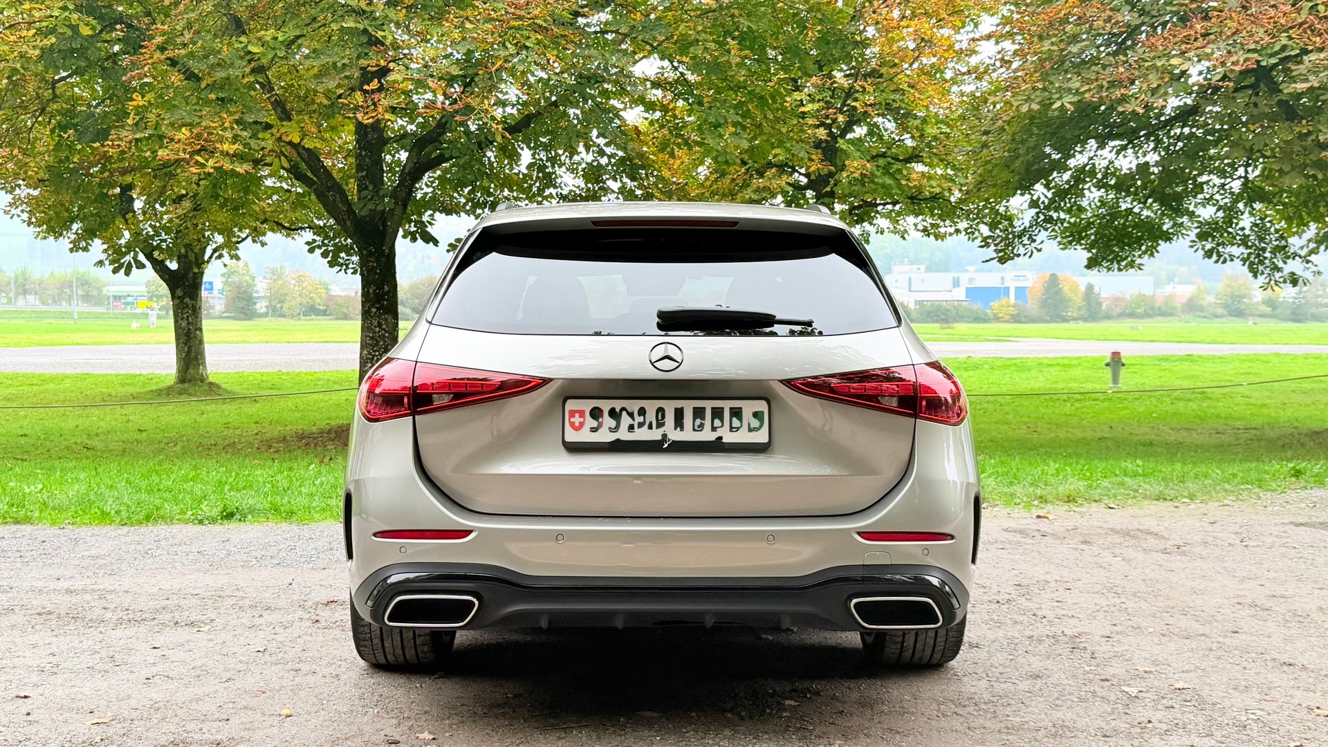 MERCEDES-BENZ C 300 d AMG Line-image-3