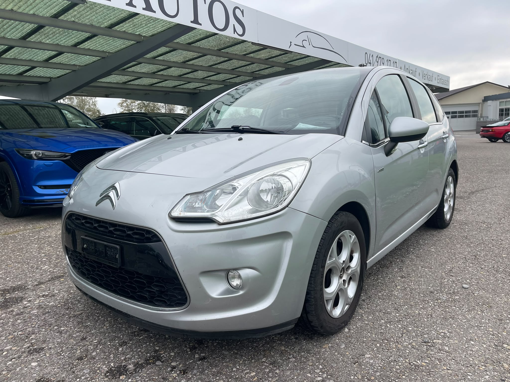 Car photo