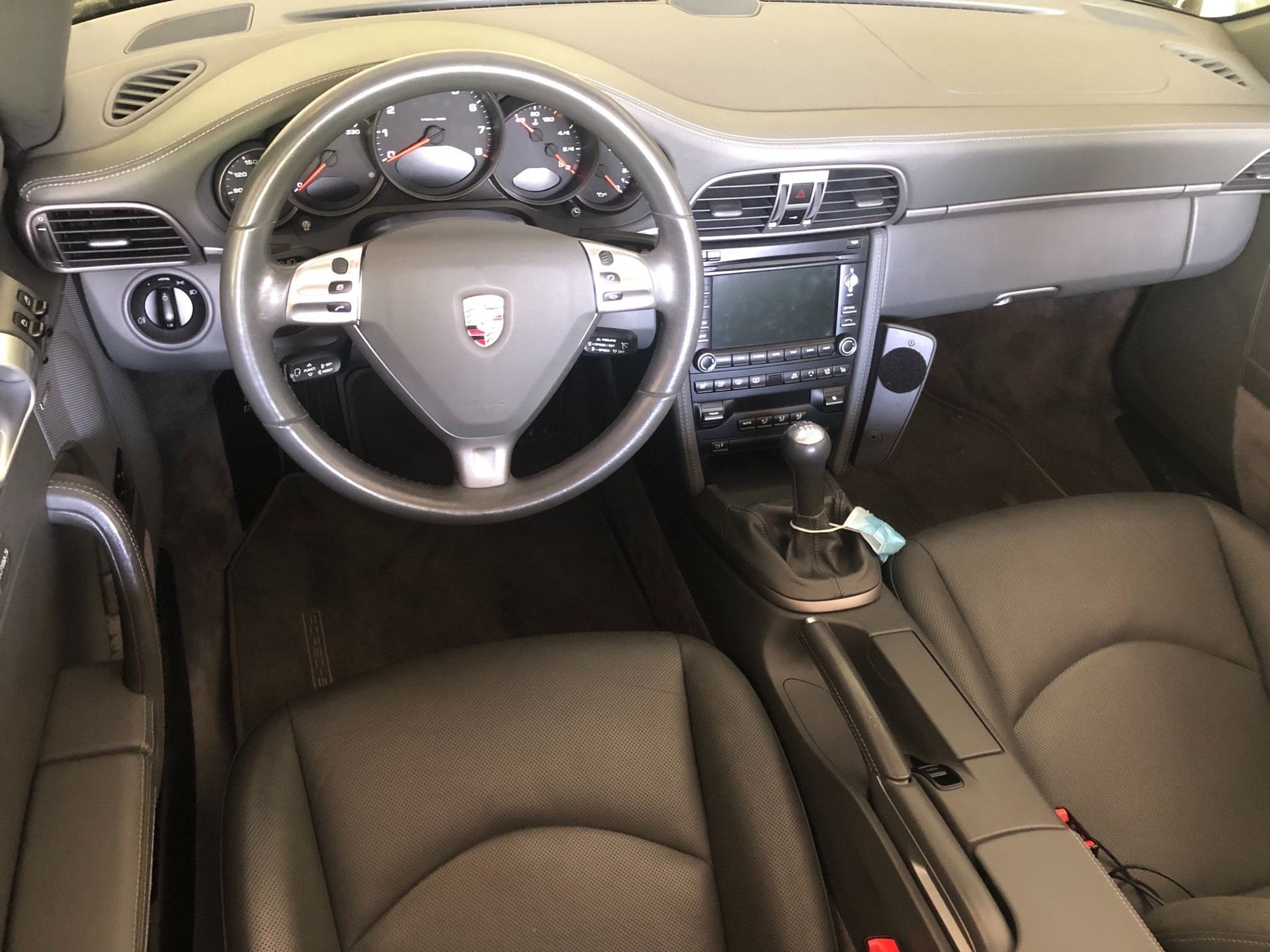 PORSCHE 911 Cabrio Carrera-image-4
