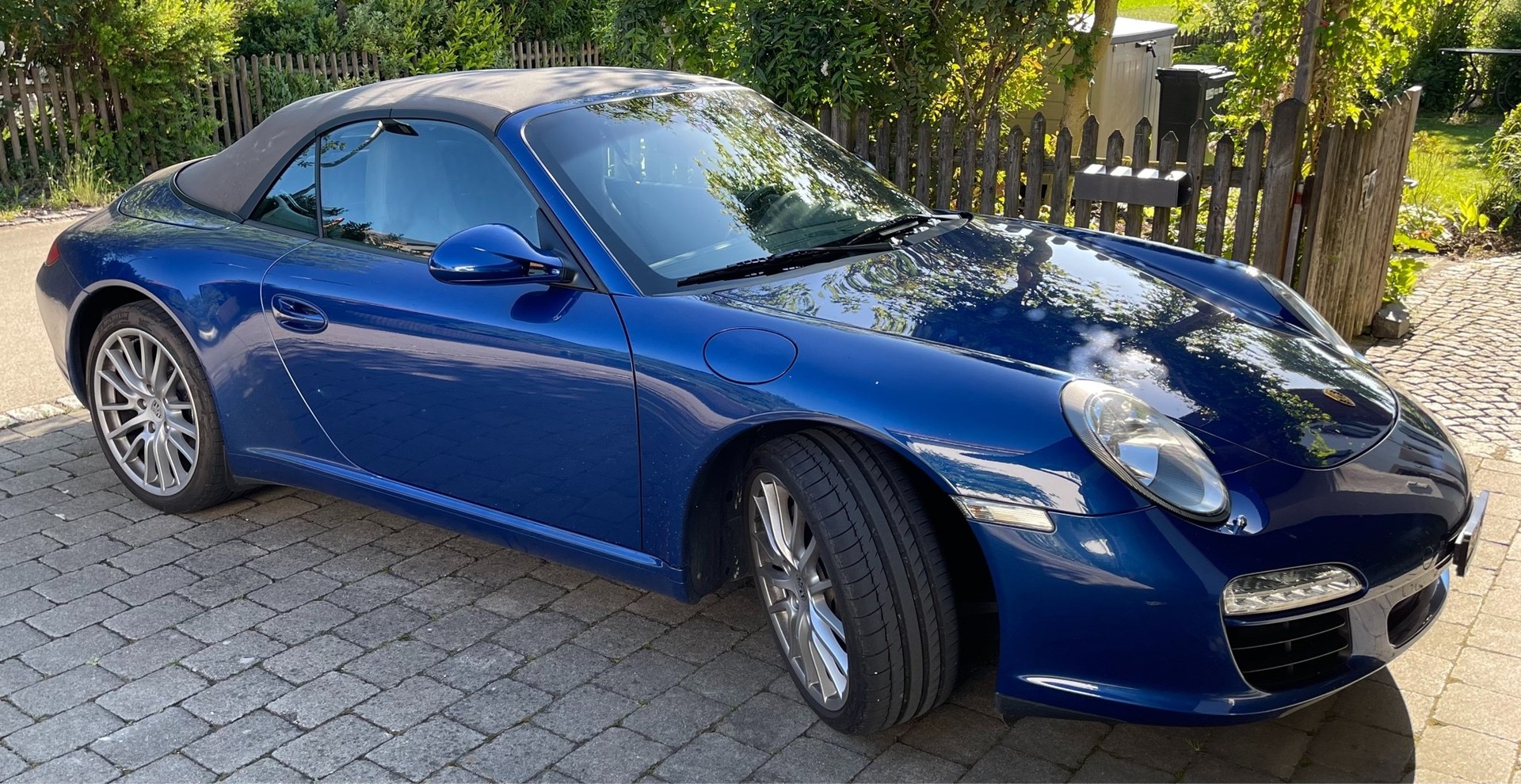 PORSCHE 911 Cabrio Carrera-image-1