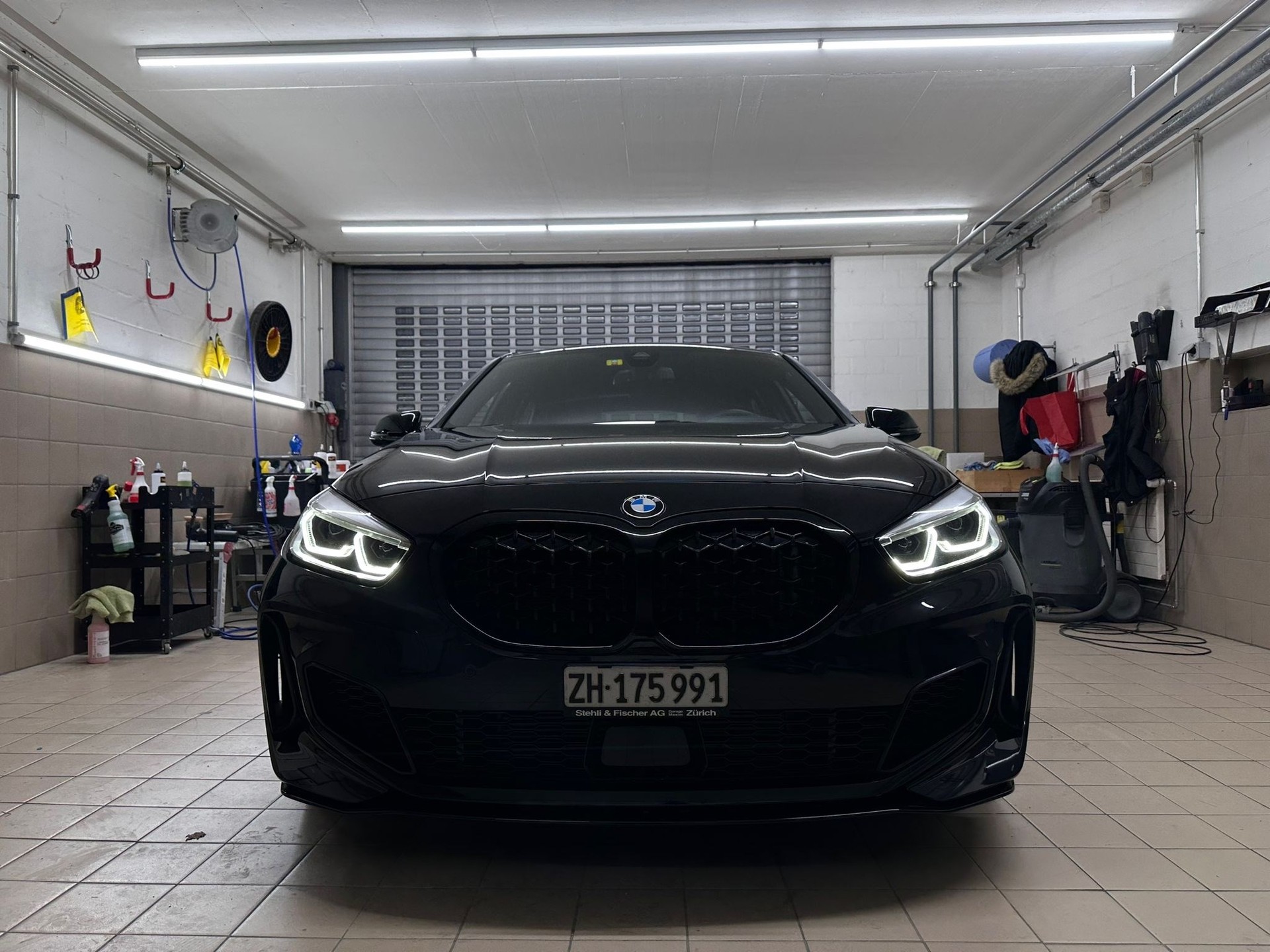 BMW M135i xDrive Steptronic-image-1