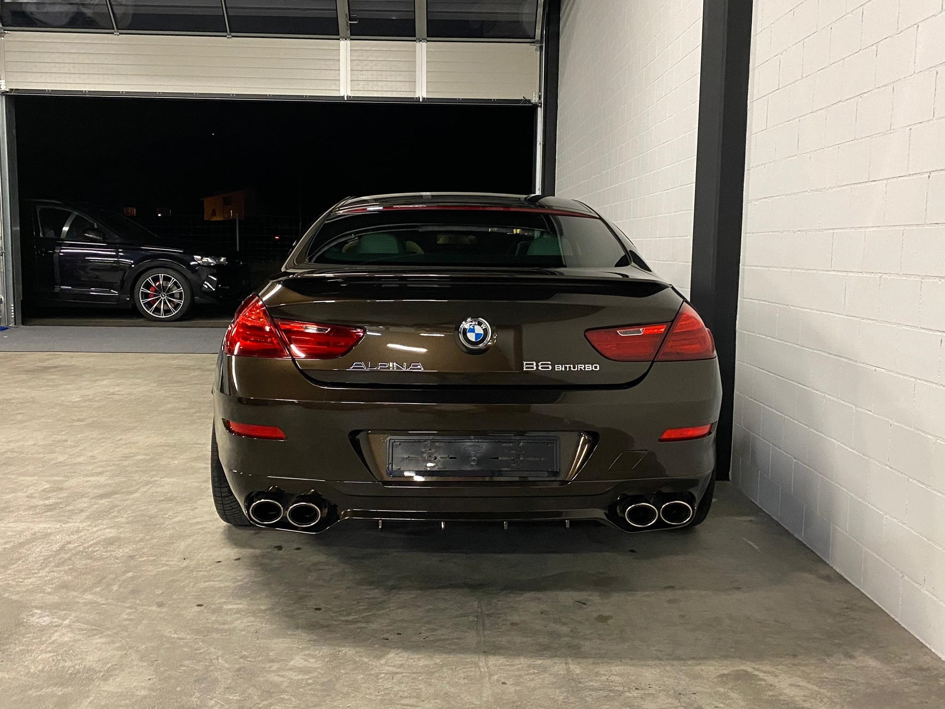BMW-ALPINA B6 BiTurbo 4.4 V8 GranCoupé xDrive Switch-Tronic Vollausstattung-showroom-element-3