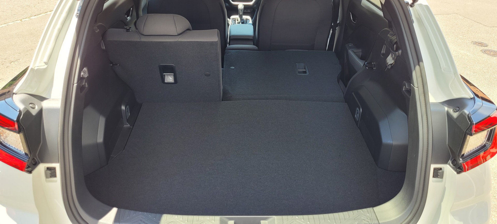 SUBARU Impreza 2.0 e-Boxer Swiss Plus AWD Lineartronic-image-13