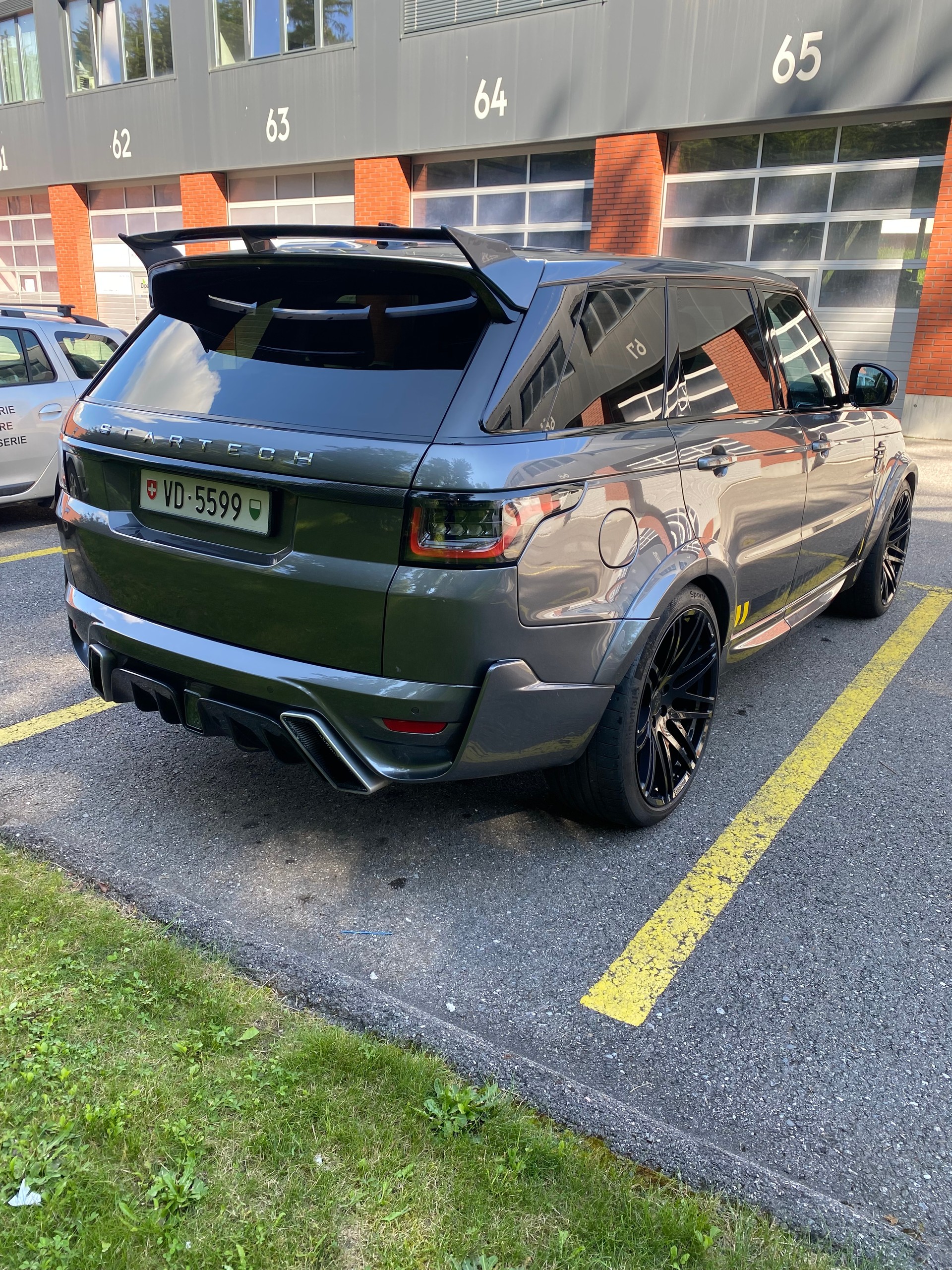 LAND ROVER RANGE ROVER SPORT-image-2