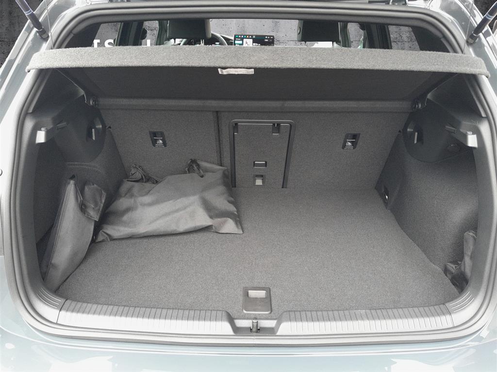 VW Golf 1.5 TSI PHEV Edition 50-image-12