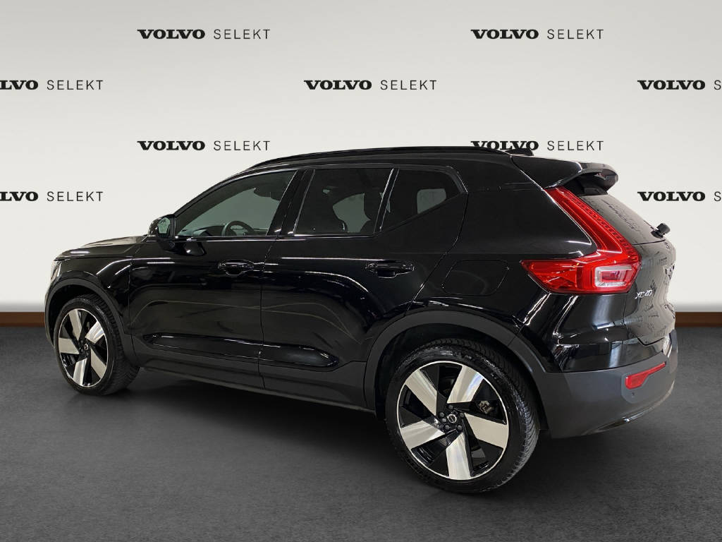 VOLVO XC40 Twin Plus AWD-image-2