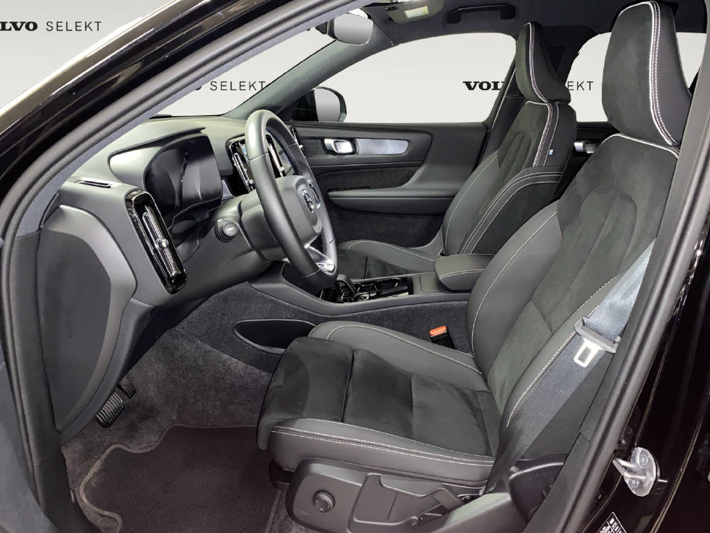 VOLVO XC40 Twin Plus AWD-image-5