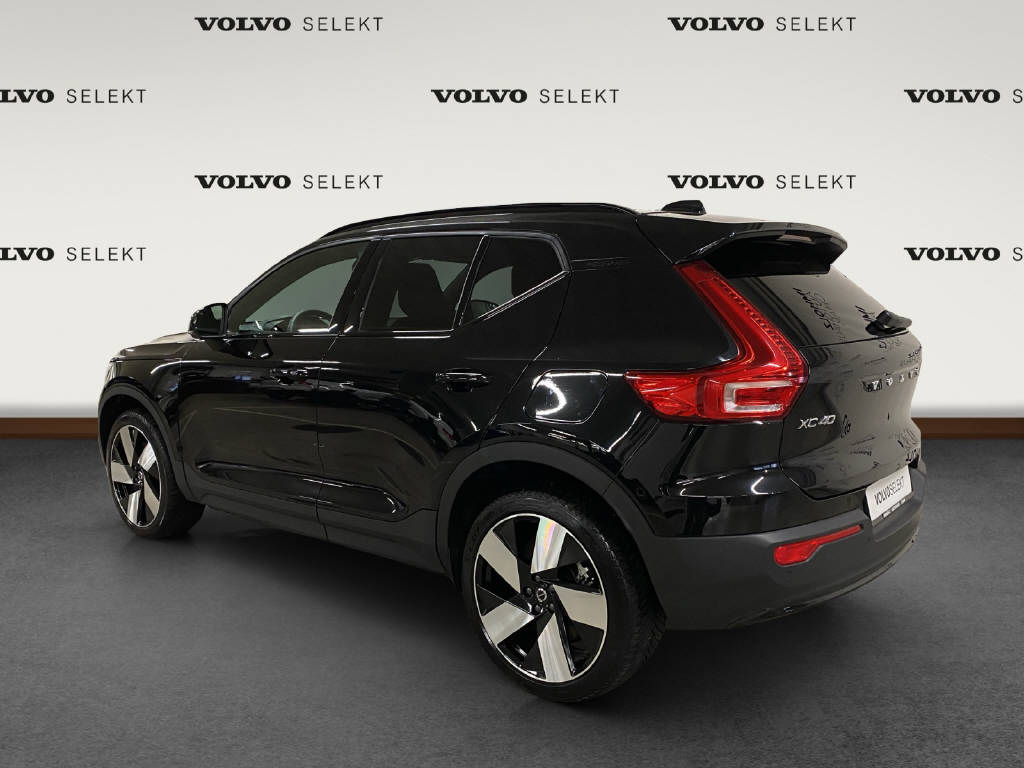 VOLVO XC40 Twin Plus AWD-image-2