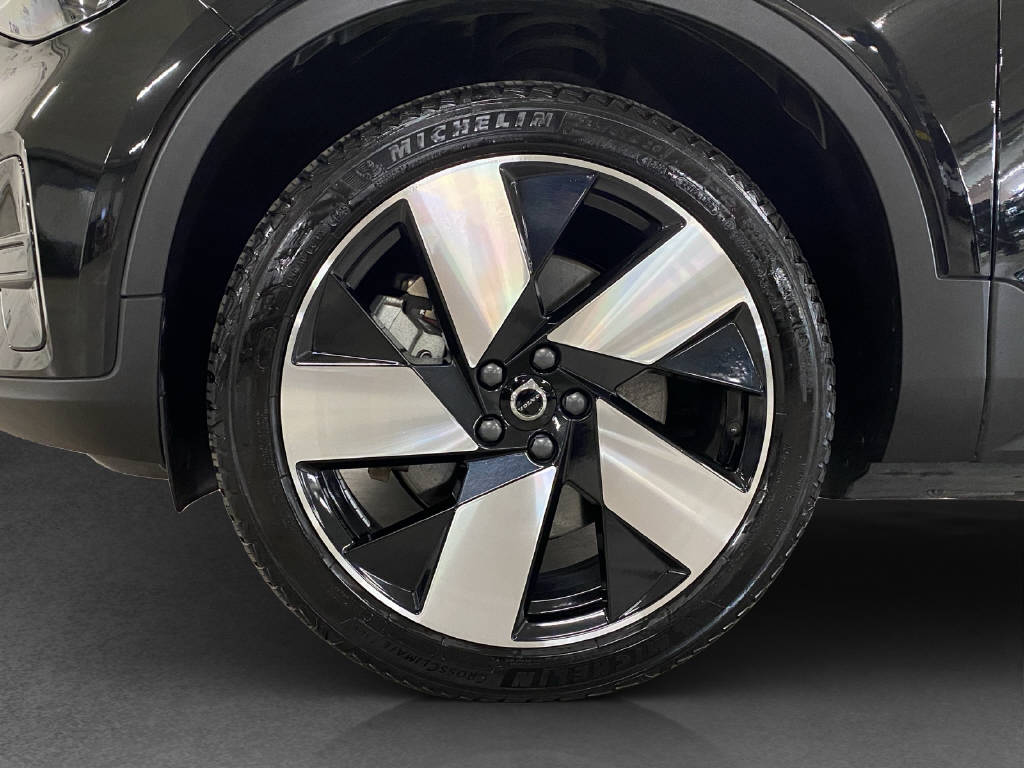 VOLVO XC40 Twin Plus AWD-image-14