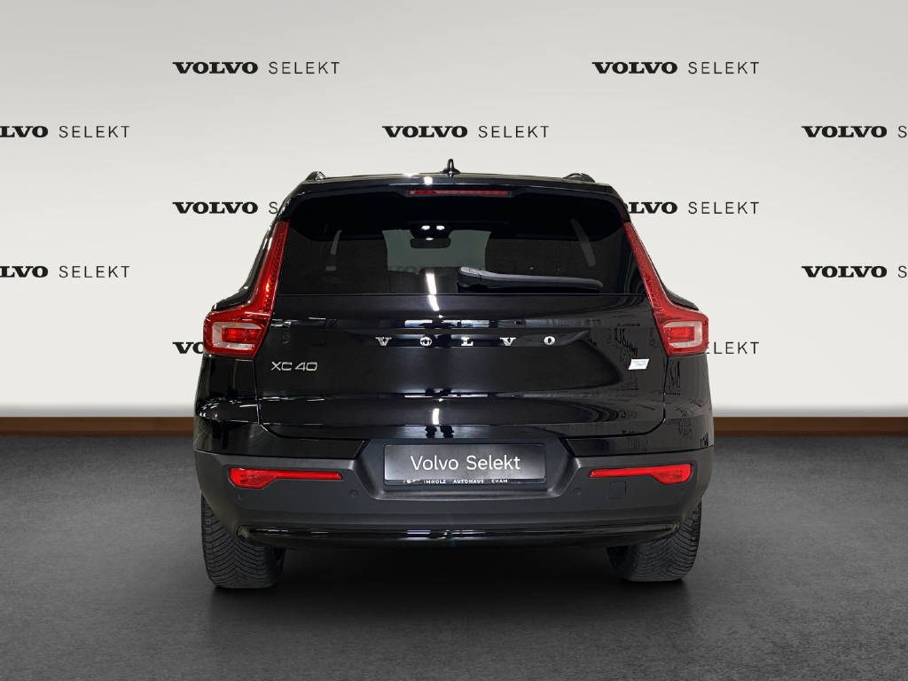 VOLVO XC40 Twin Plus AWD-image-3