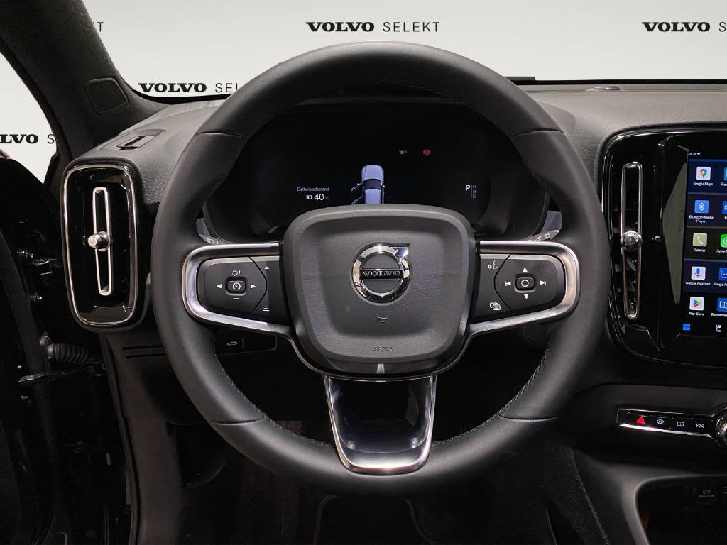 VOLVO XC40 Twin Plus AWD-image-7
