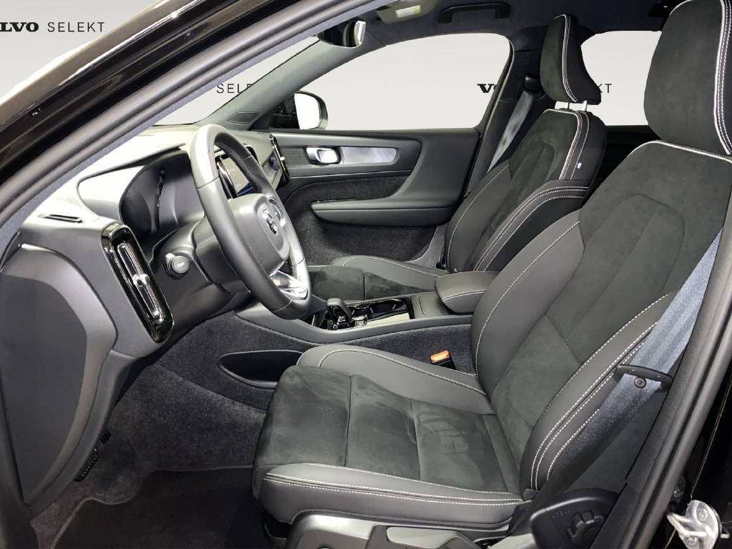 VOLVO XC40 Twin Plus AWD-image-5