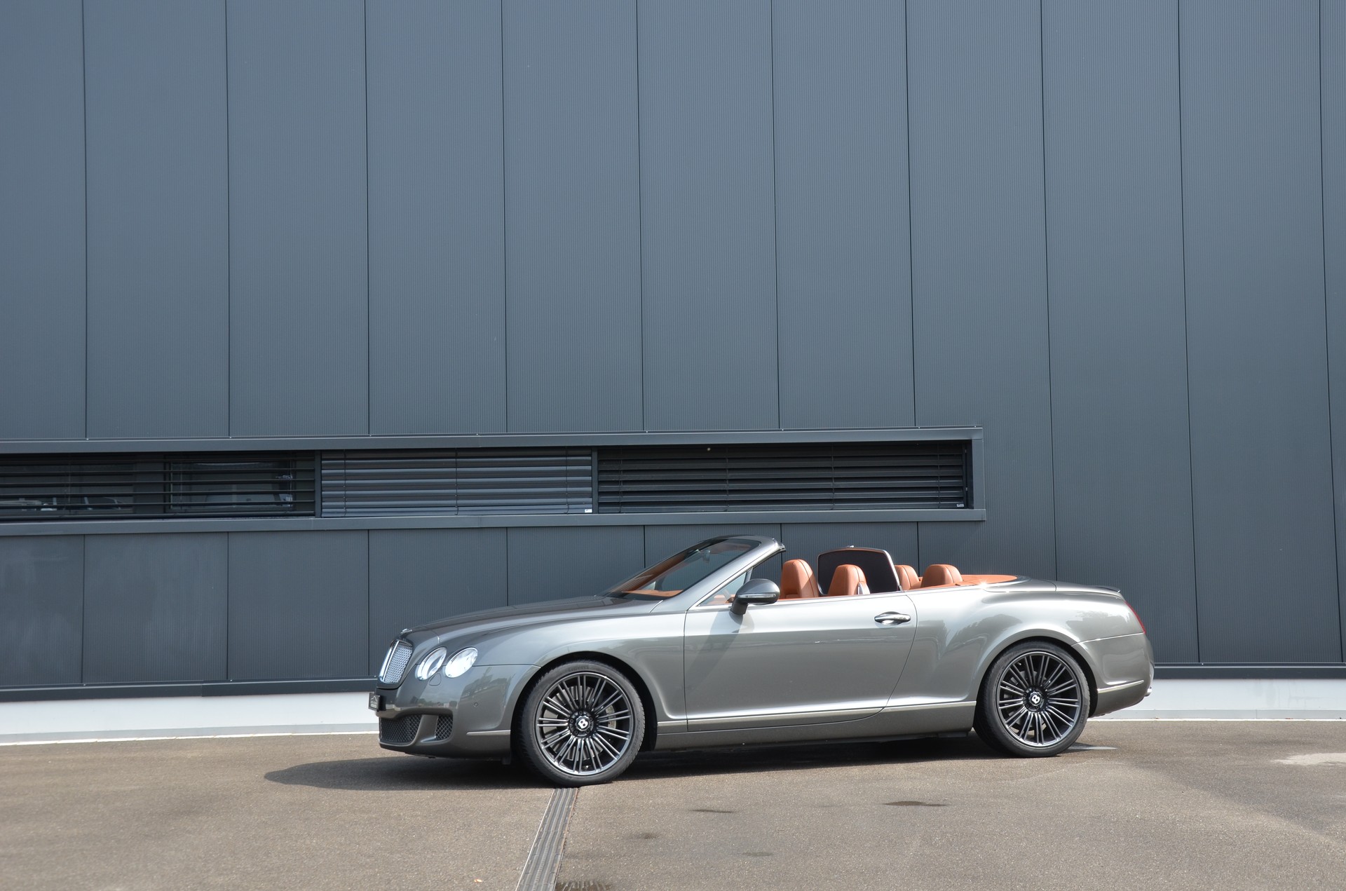BENTLEY Continental GTC Speed 6.0-image-1