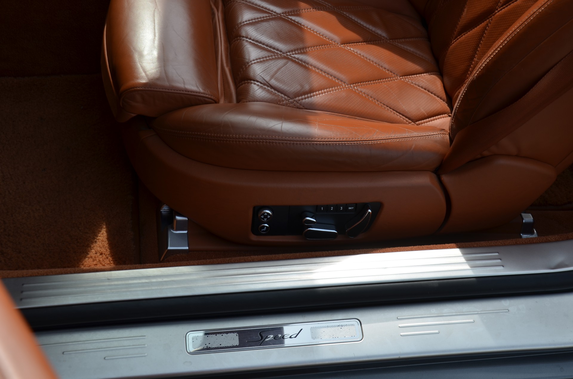 BENTLEY Continental GTC Speed 6.0-image-12