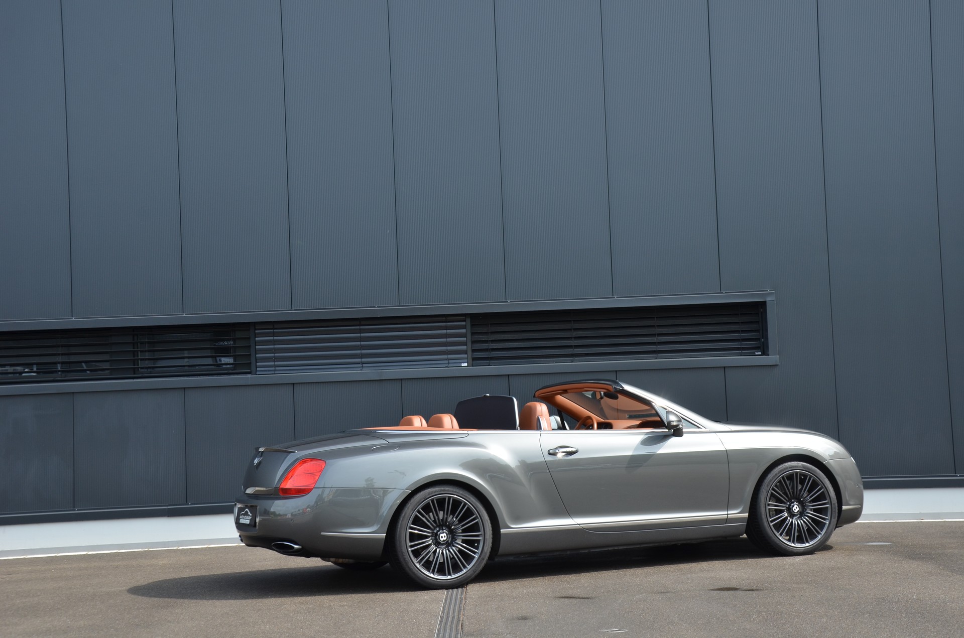 BENTLEY Continental GTC Speed 6.0-image-5