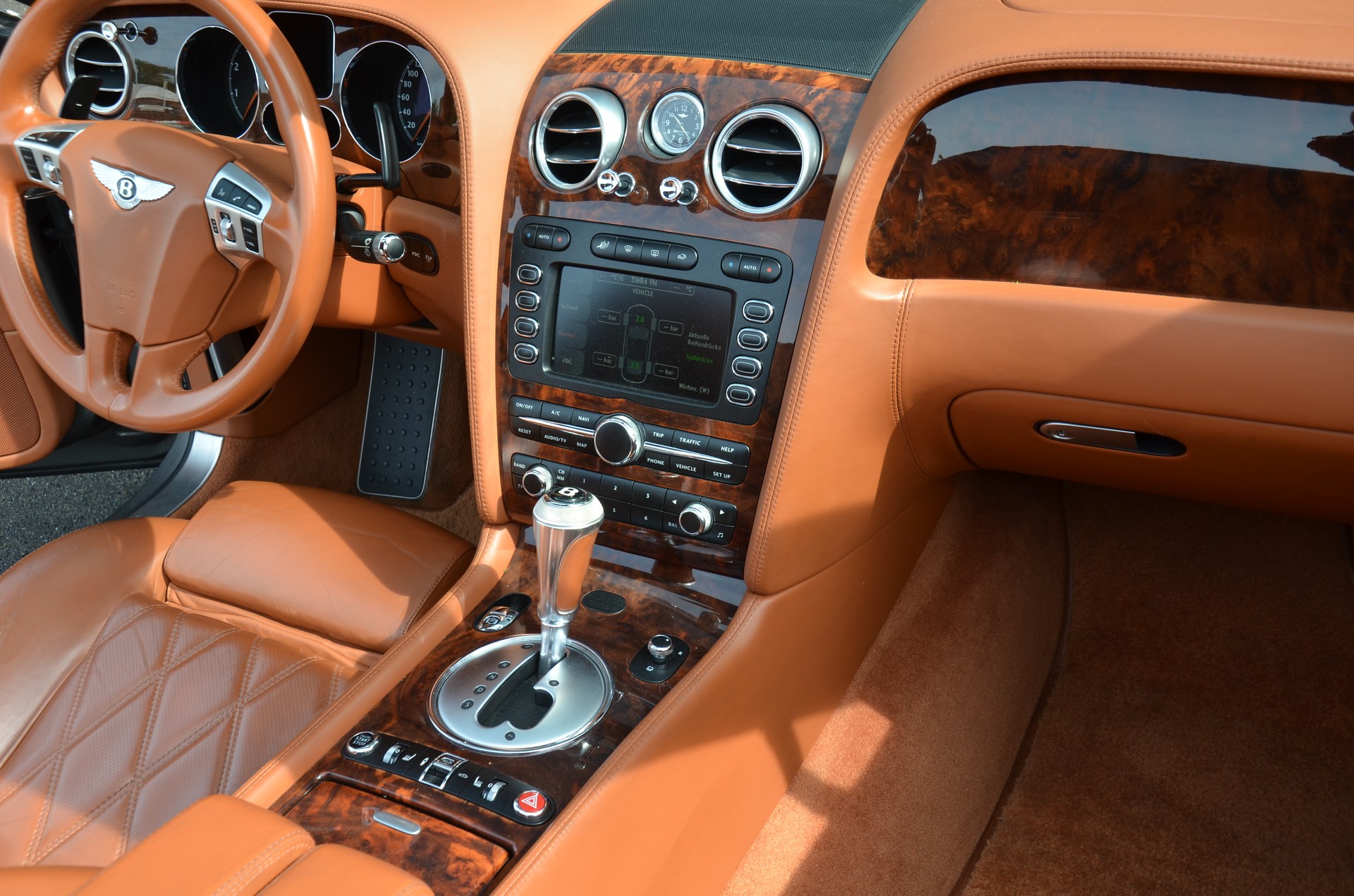 BENTLEY Continental GTC Speed 6.0-image-16