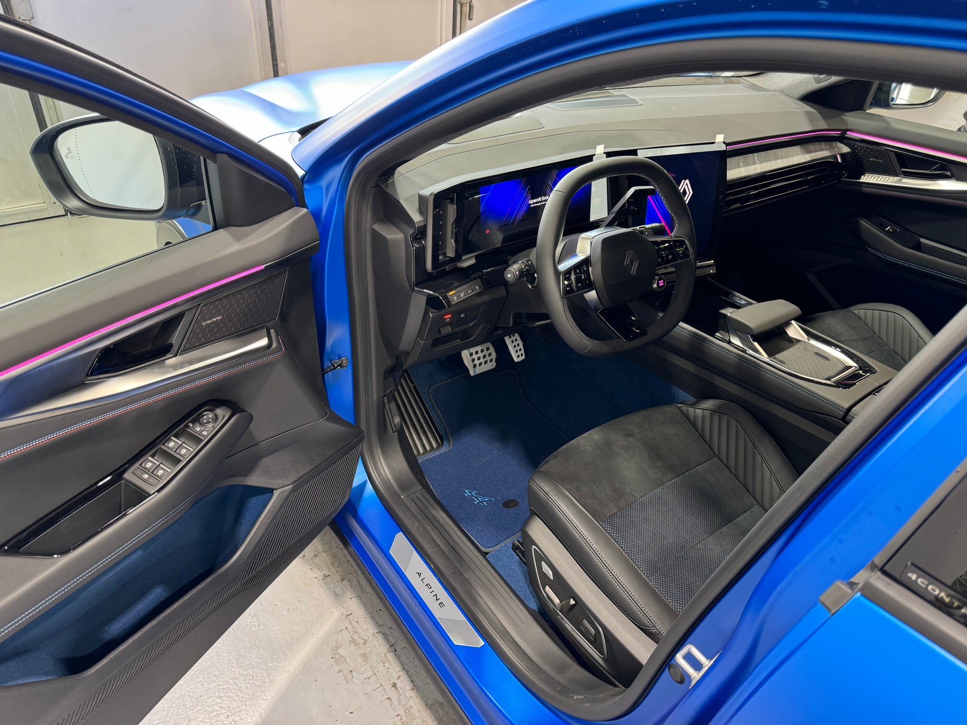 RENAULT RAFALE HYBRID E-TECH Atelier Alpine hyper hybrid E-Tech 4x4 300PS plug-in-image-8
