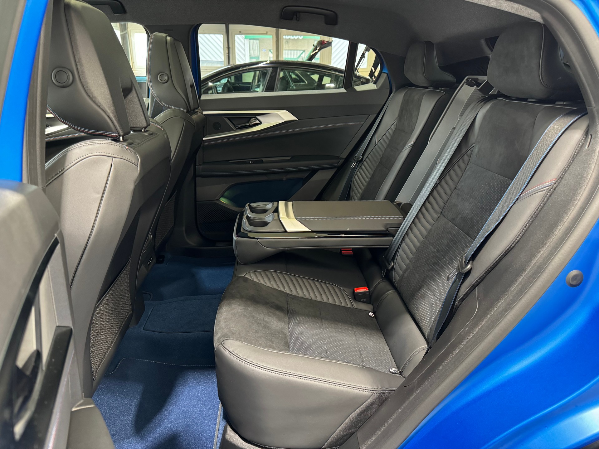 RENAULT RAFALE HYBRID E-TECH Atelier Alpine hyper hybrid E-Tech 4x4 300PS plug-in-image-23