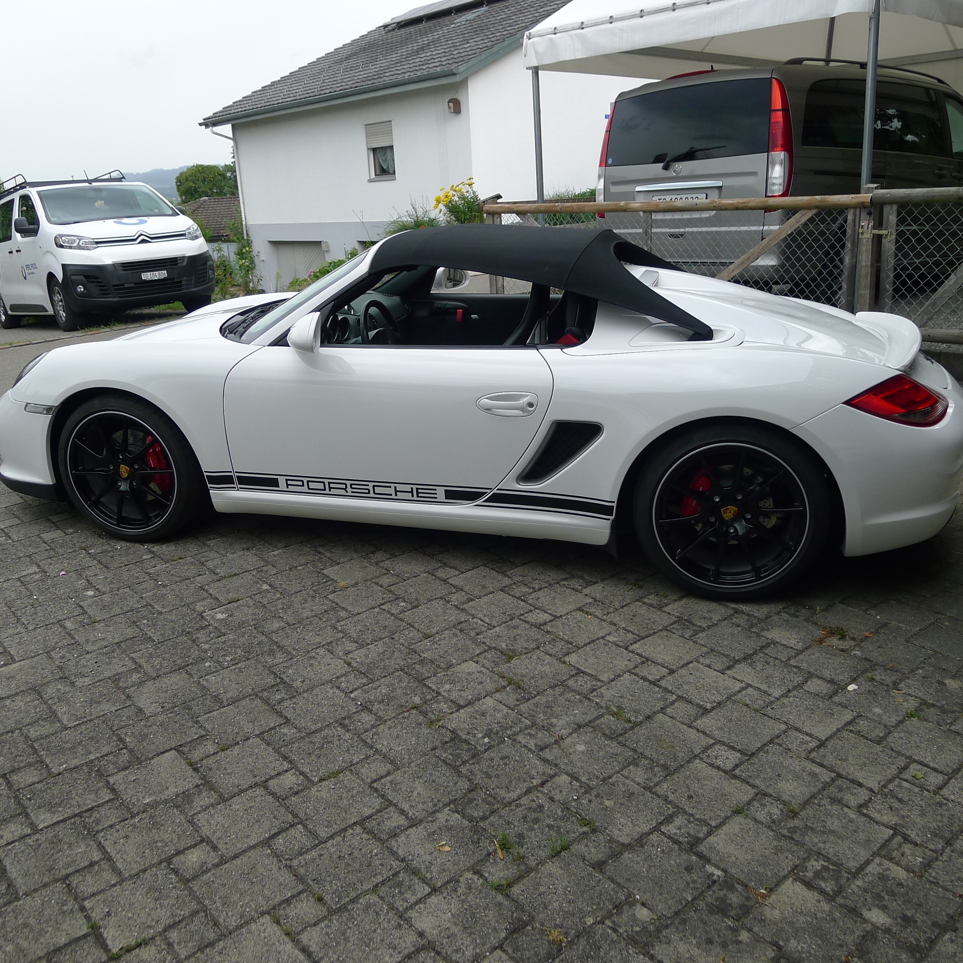 PORSCHE Boxster 3.4 Spyder-image-10