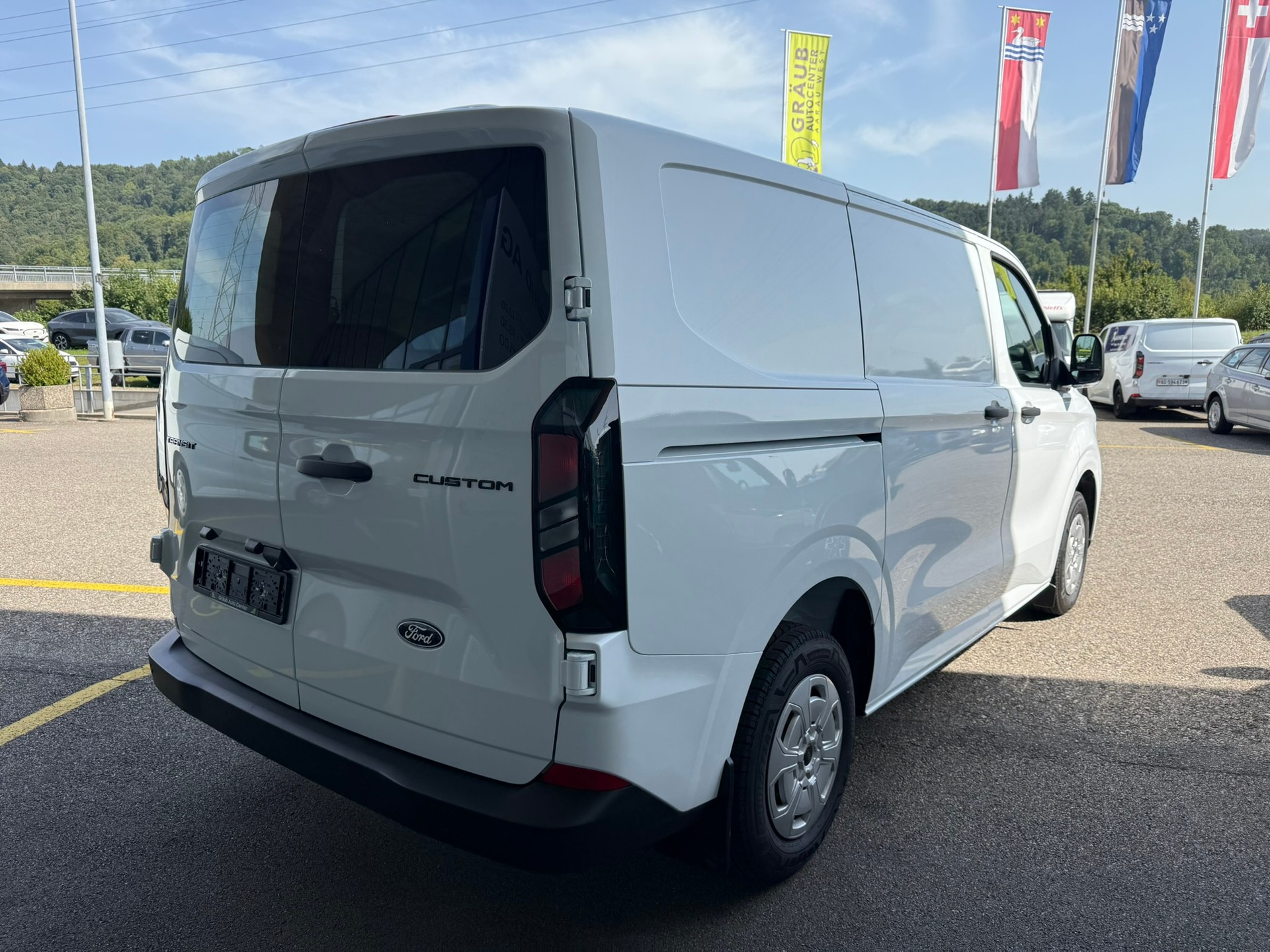 FORD Transit Custom Van 280 L1H1 Trend 6 Gang manuell-image-5